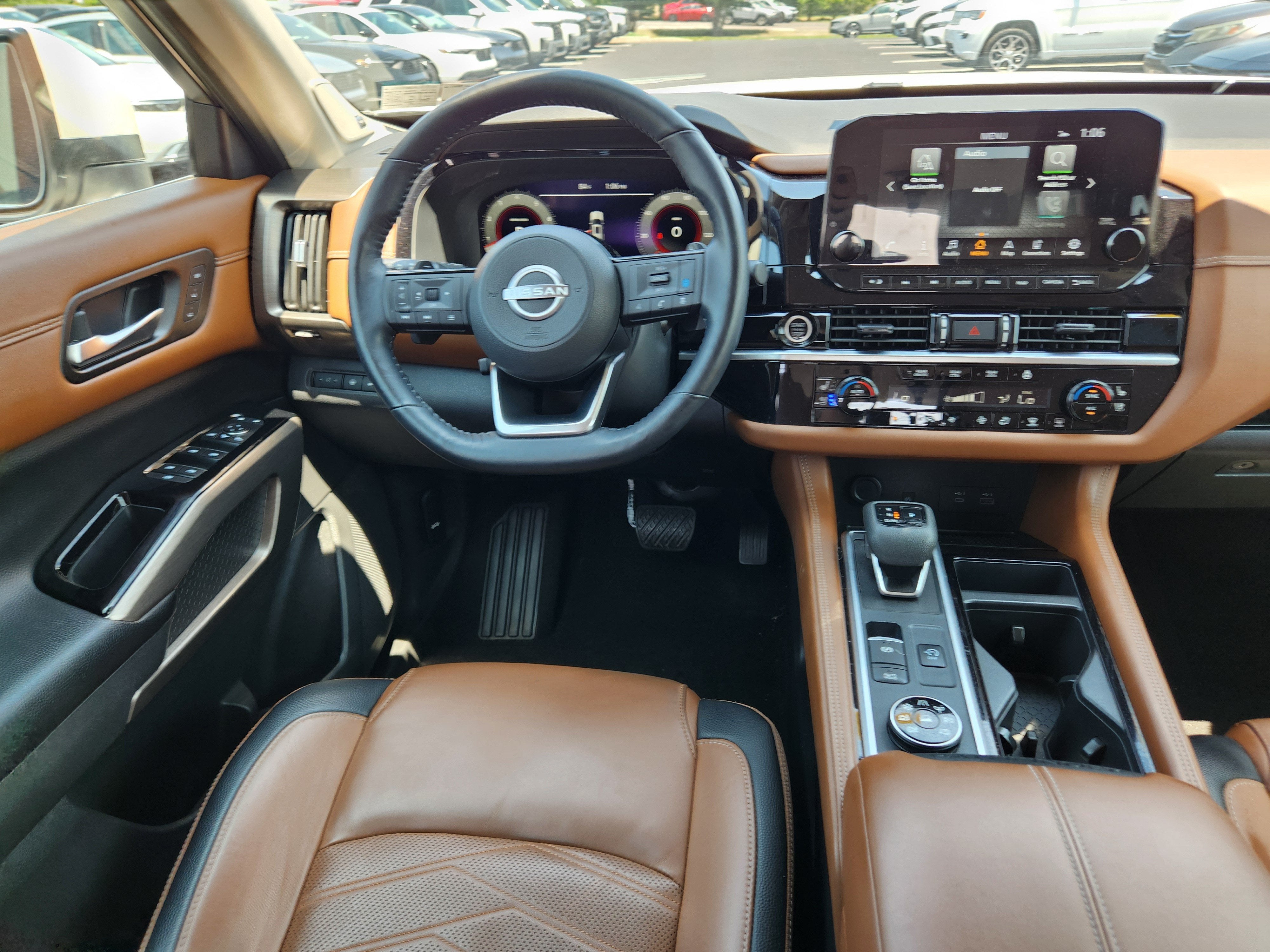 2023 Nissan Pathfinder Platinum