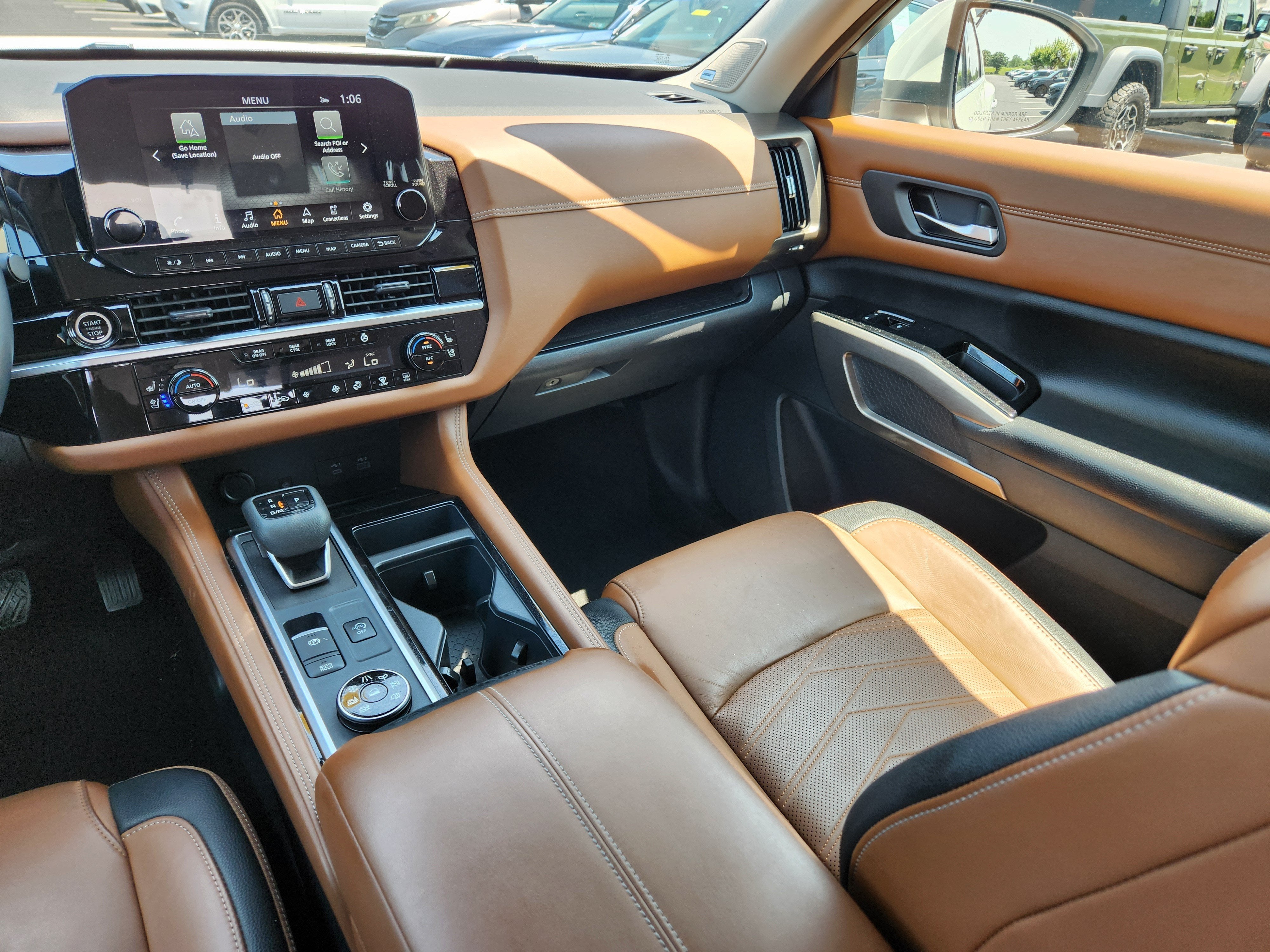 2023 Nissan Pathfinder Platinum