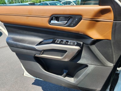 2023 Nissan Pathfinder Platinum