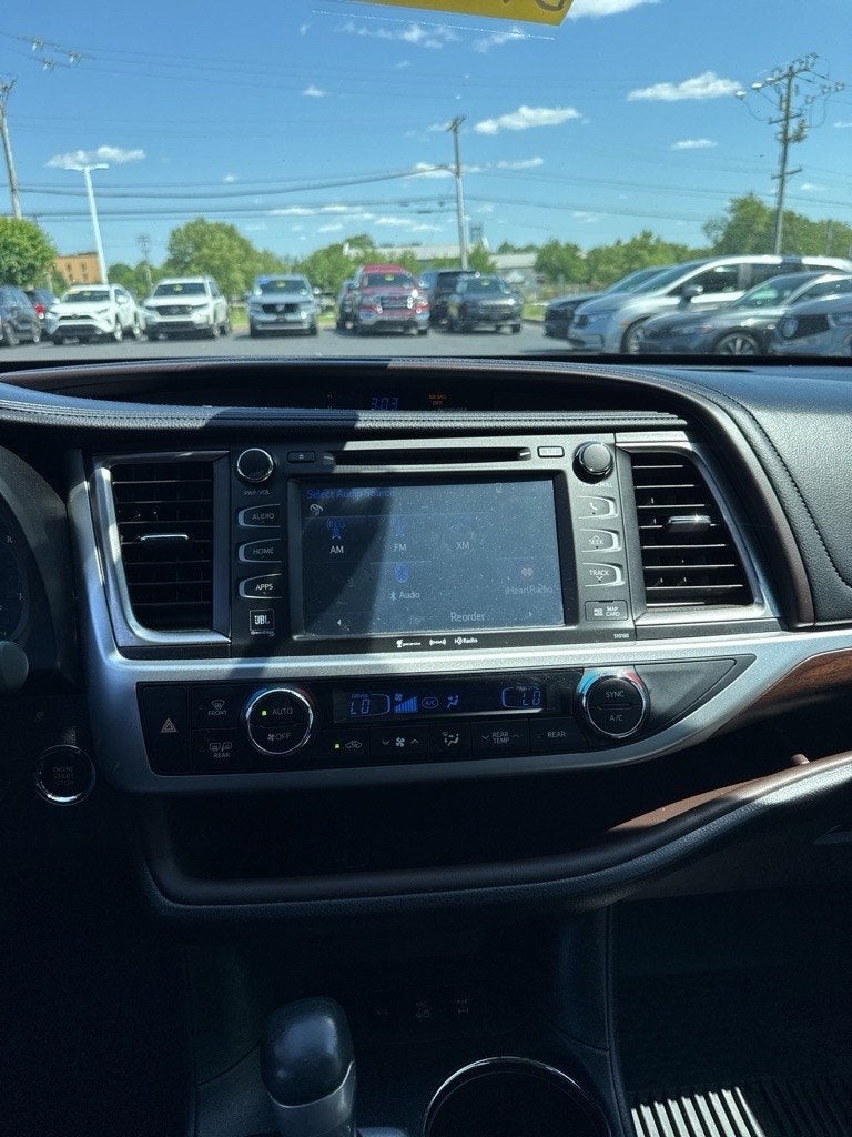 2016 Toyota Highlander Limited Platinum