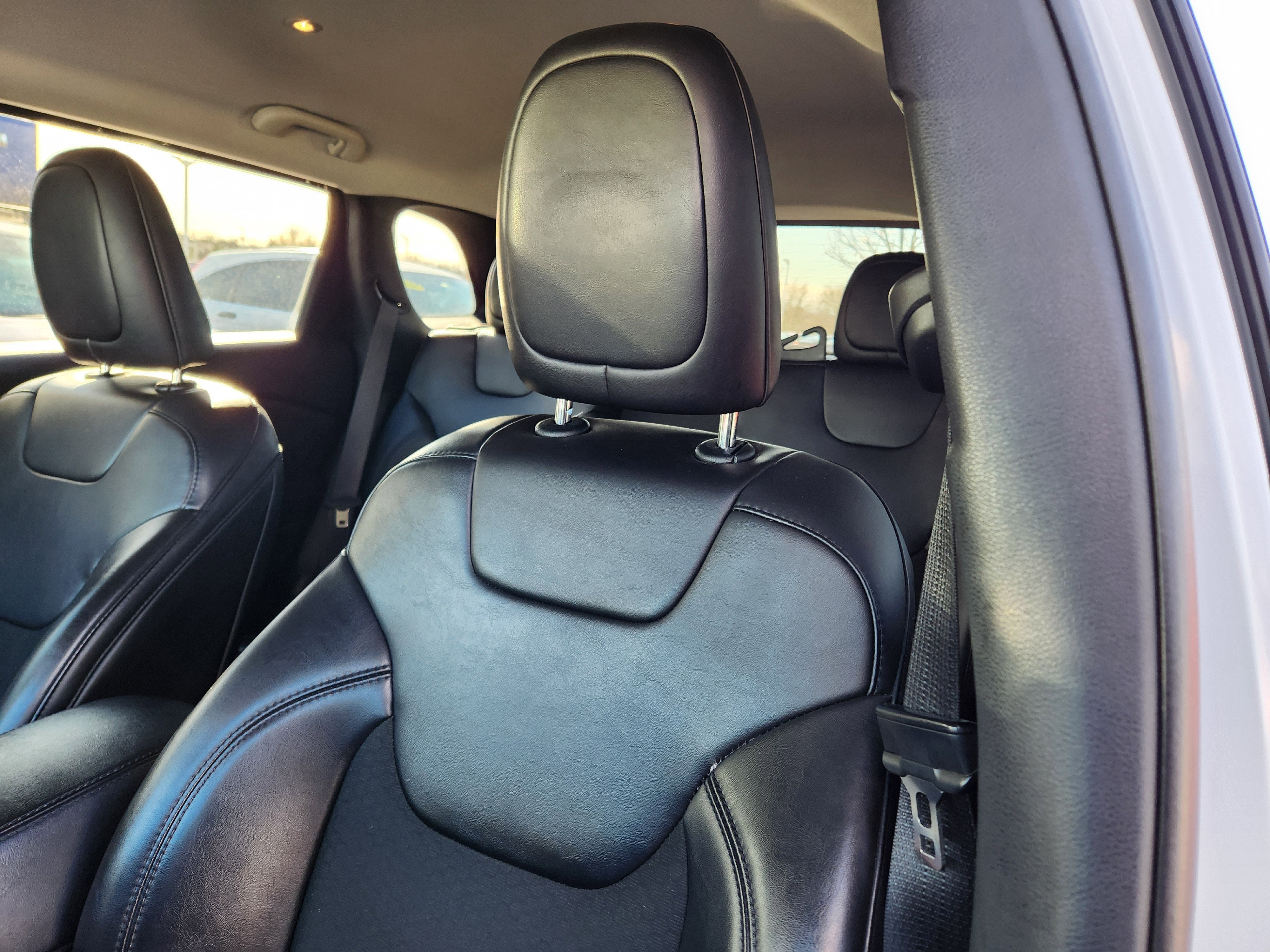 2021 Jeep Cherokee Altitude