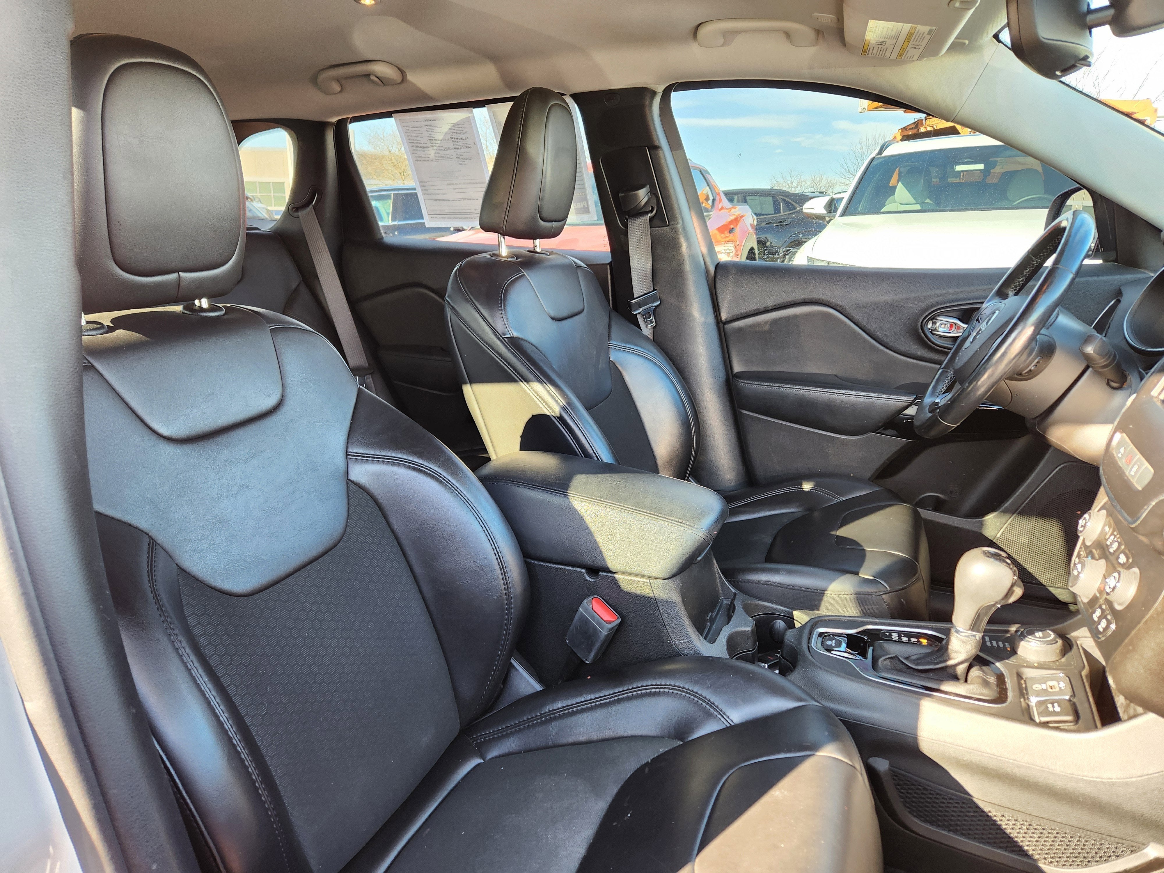 2021 Jeep Cherokee Altitude