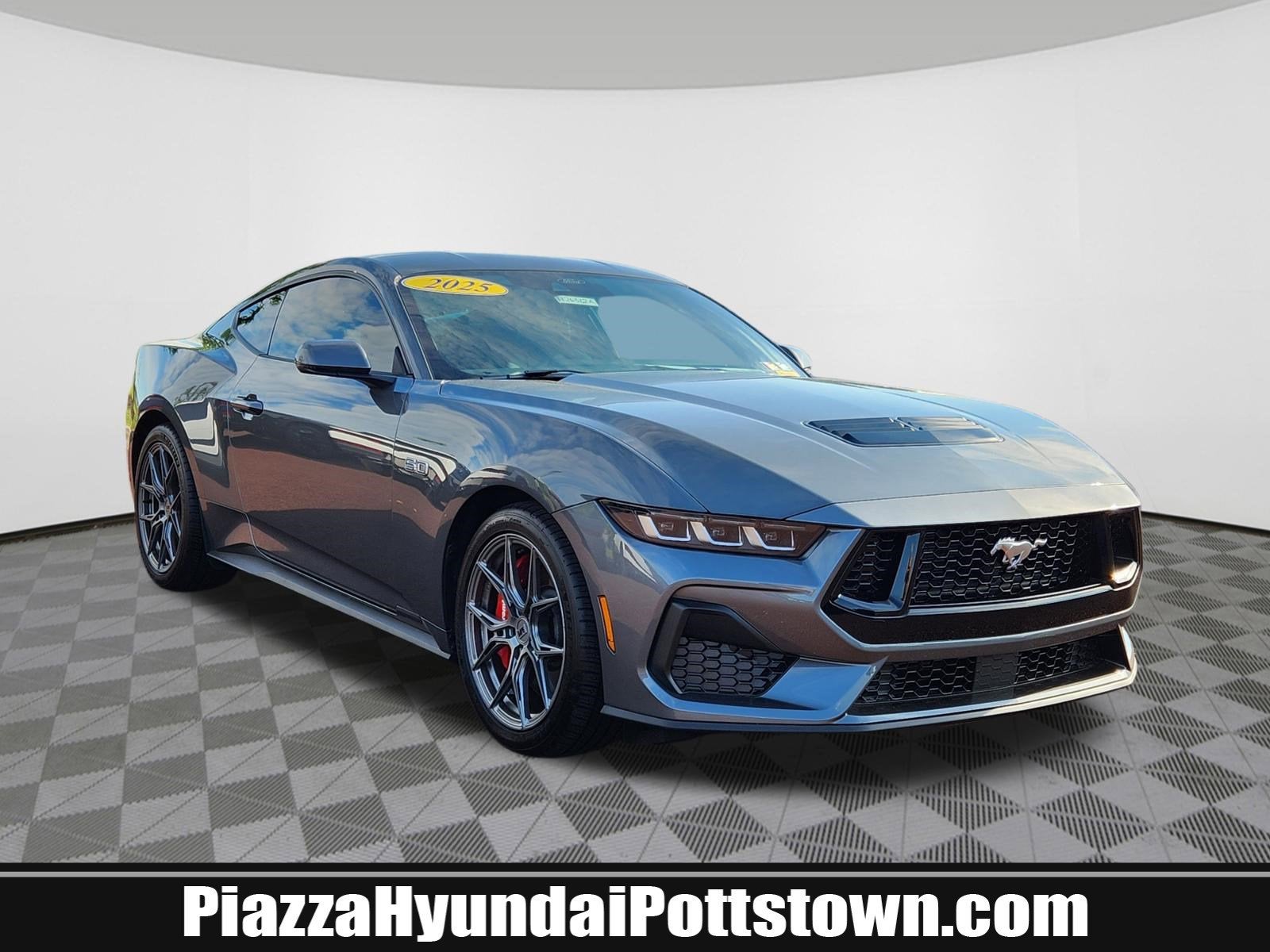 2025 Ford Mustang GT Premium