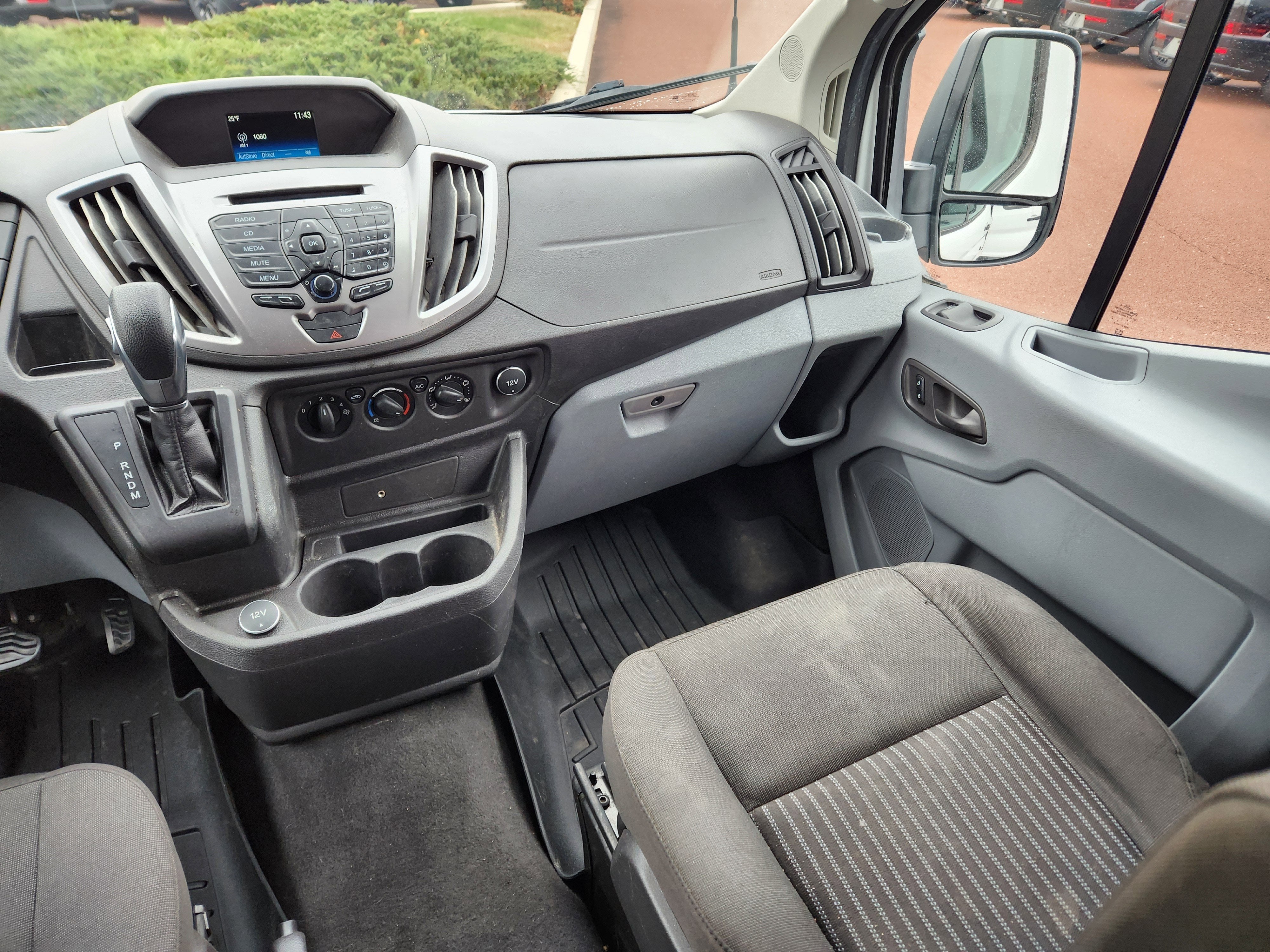 2018 Ford Transit Passenger Wagon XLT