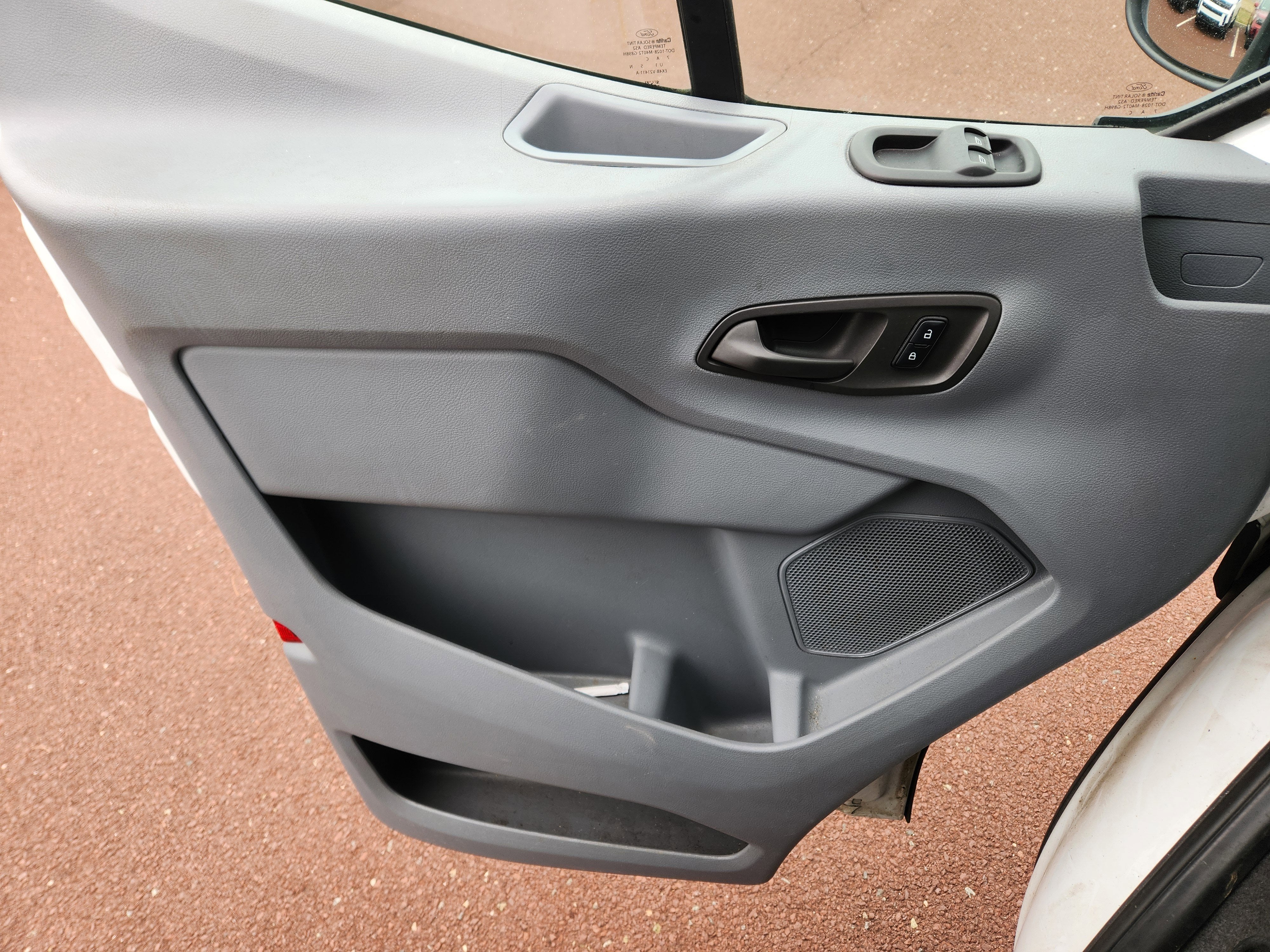 2018 Ford Transit Passenger Wagon XLT