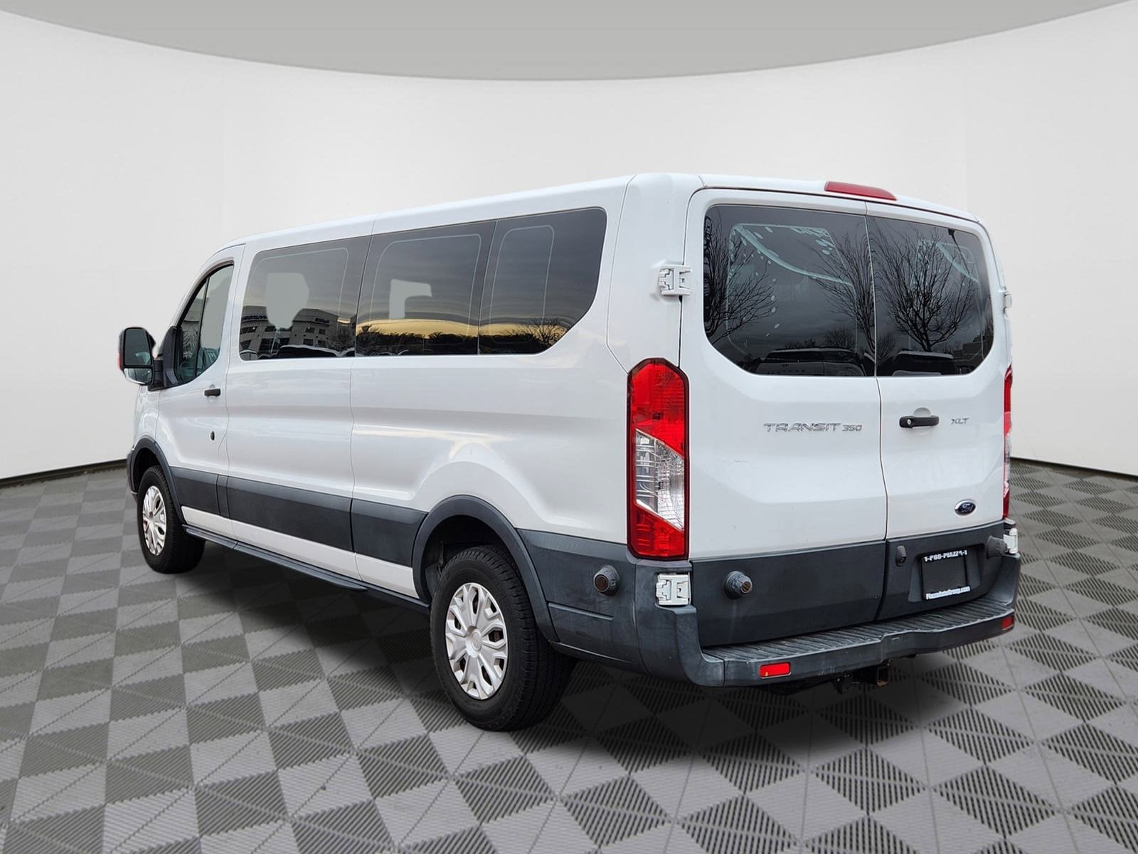 2018 Ford Transit Passenger Wagon XLT