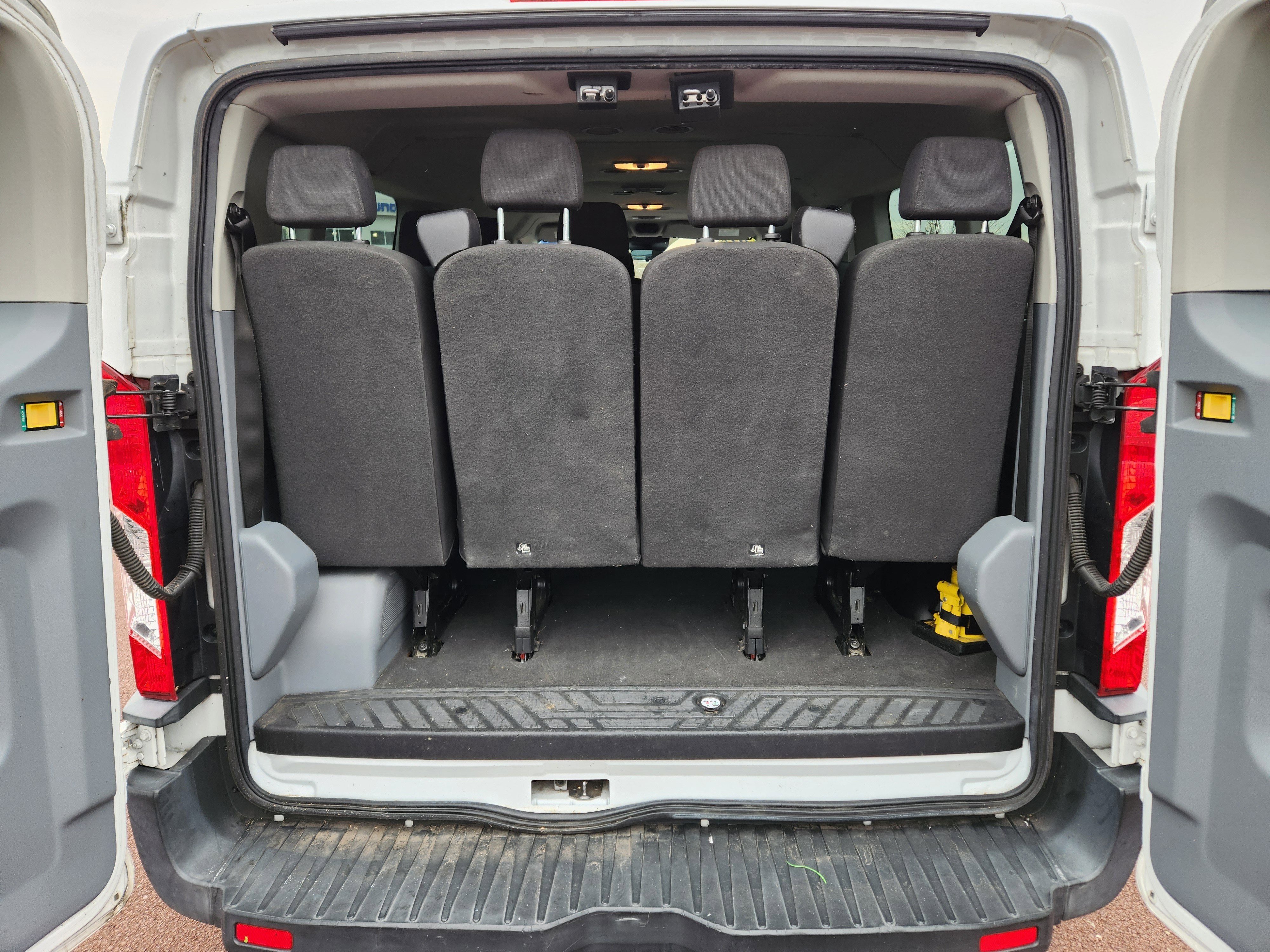 2018 Ford Transit Passenger Wagon XLT