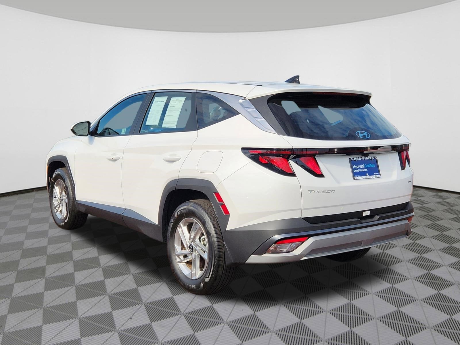 2025 Hyundai Tucson SE