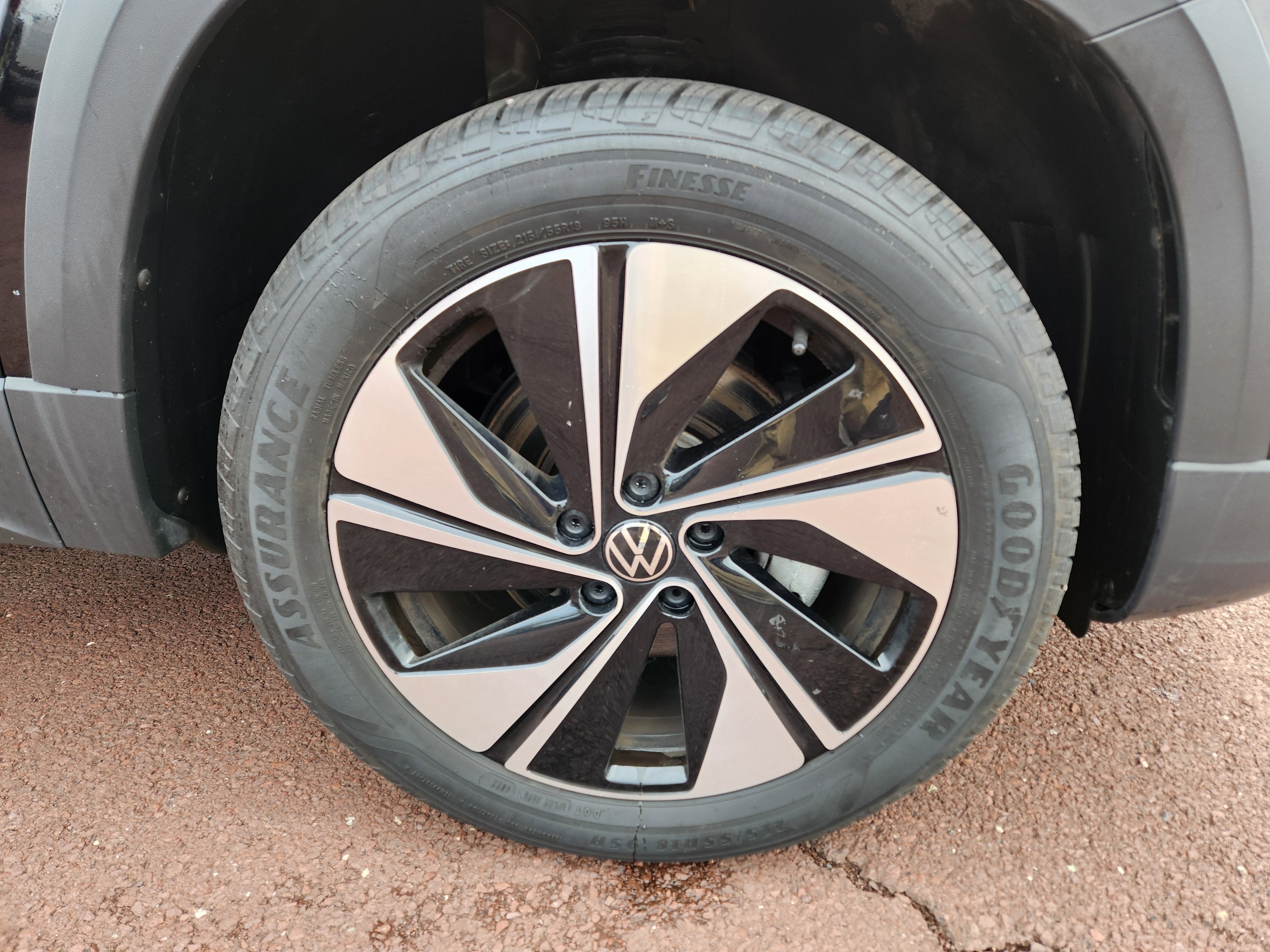 2023 Volkswagen Taos SE