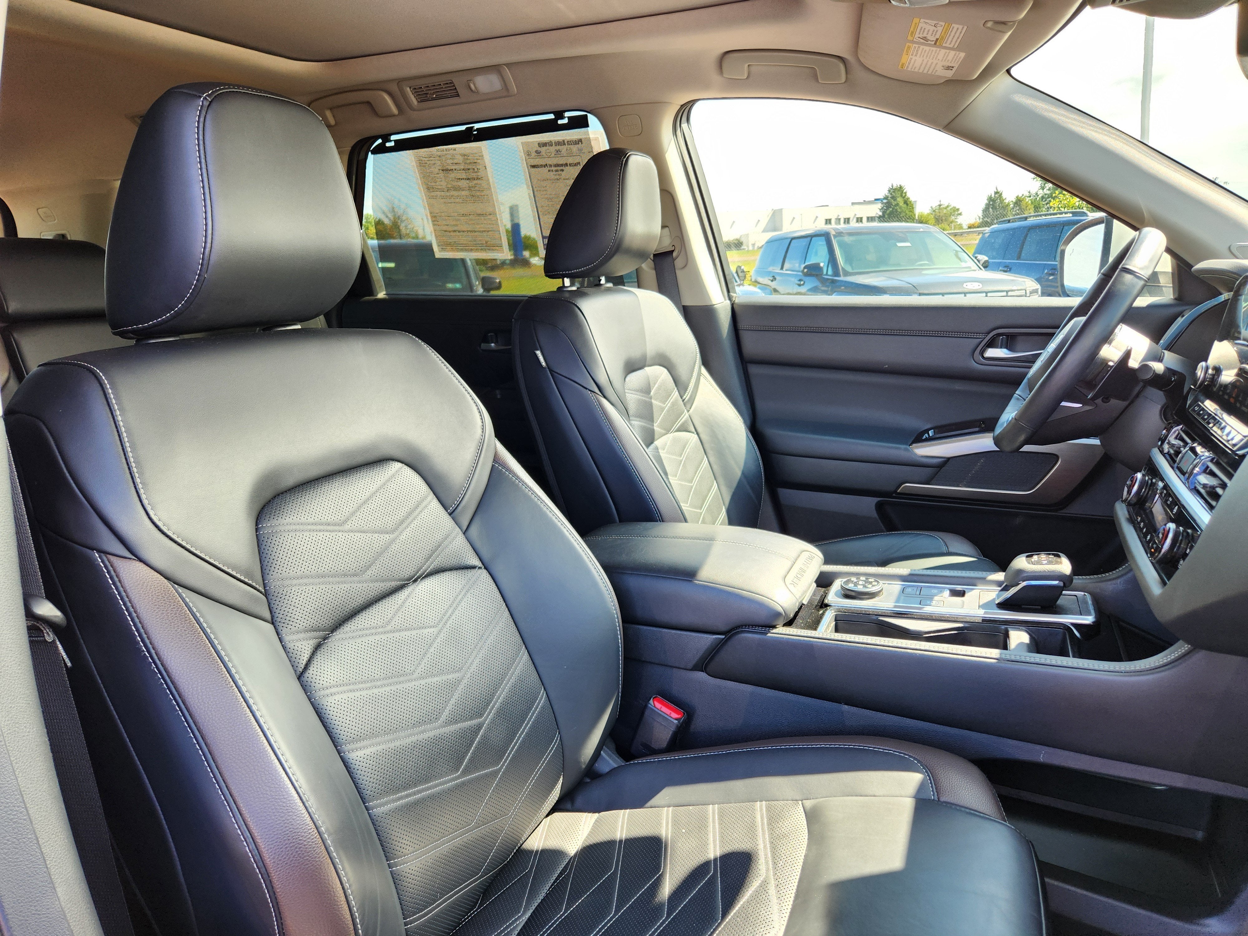 2024 Nissan Pathfinder Platinum