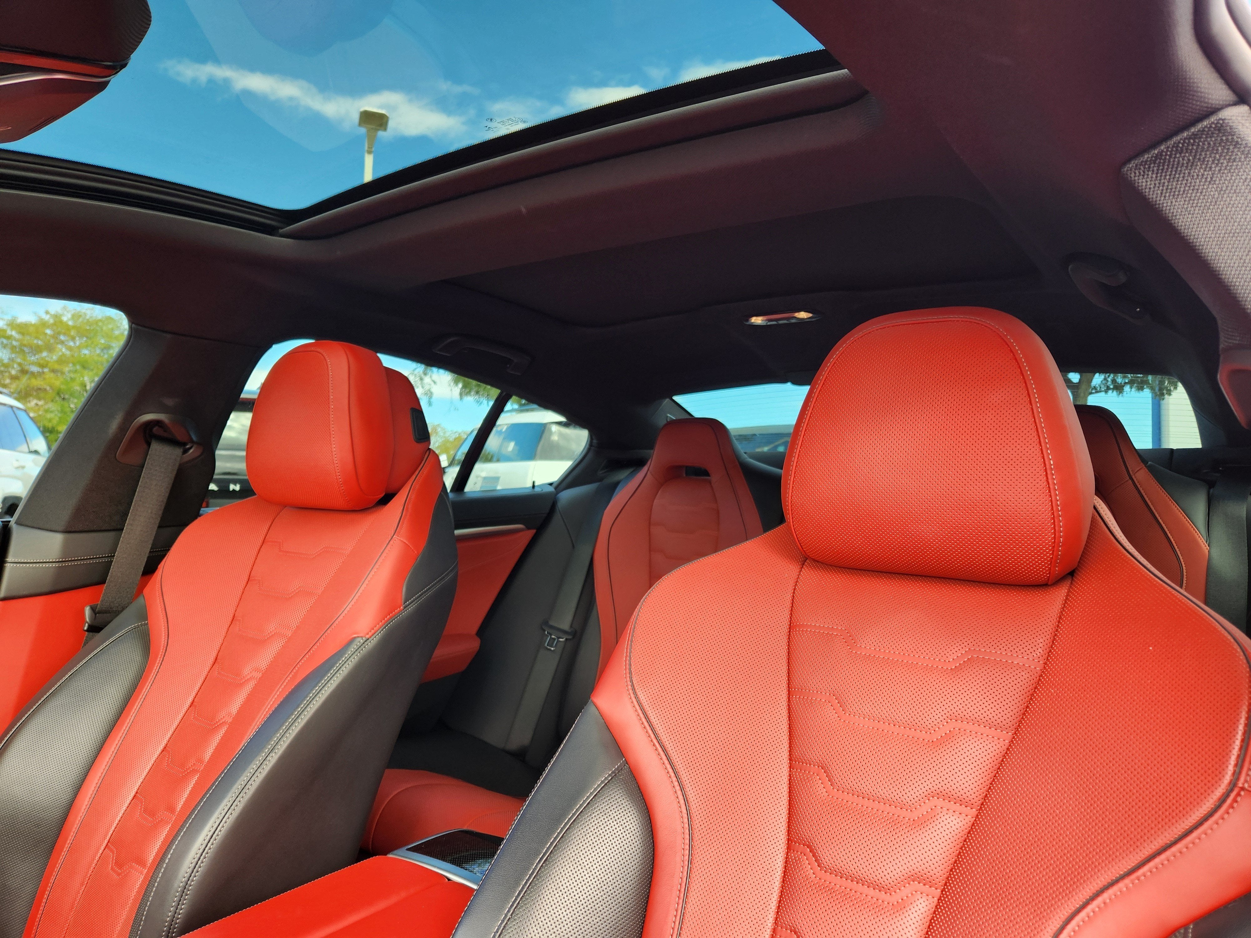 2023 BMW 8 Series M850i