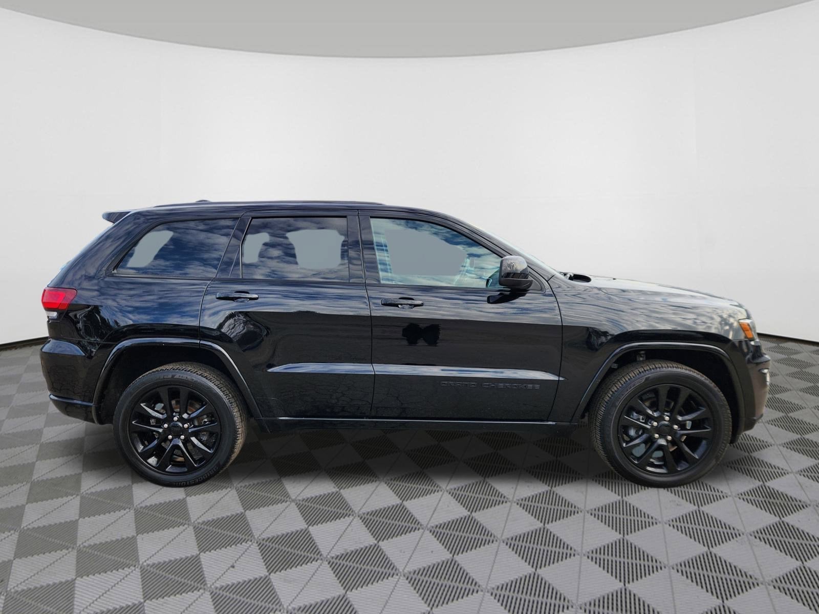 2017 Jeep Grand Cherokee Altitude