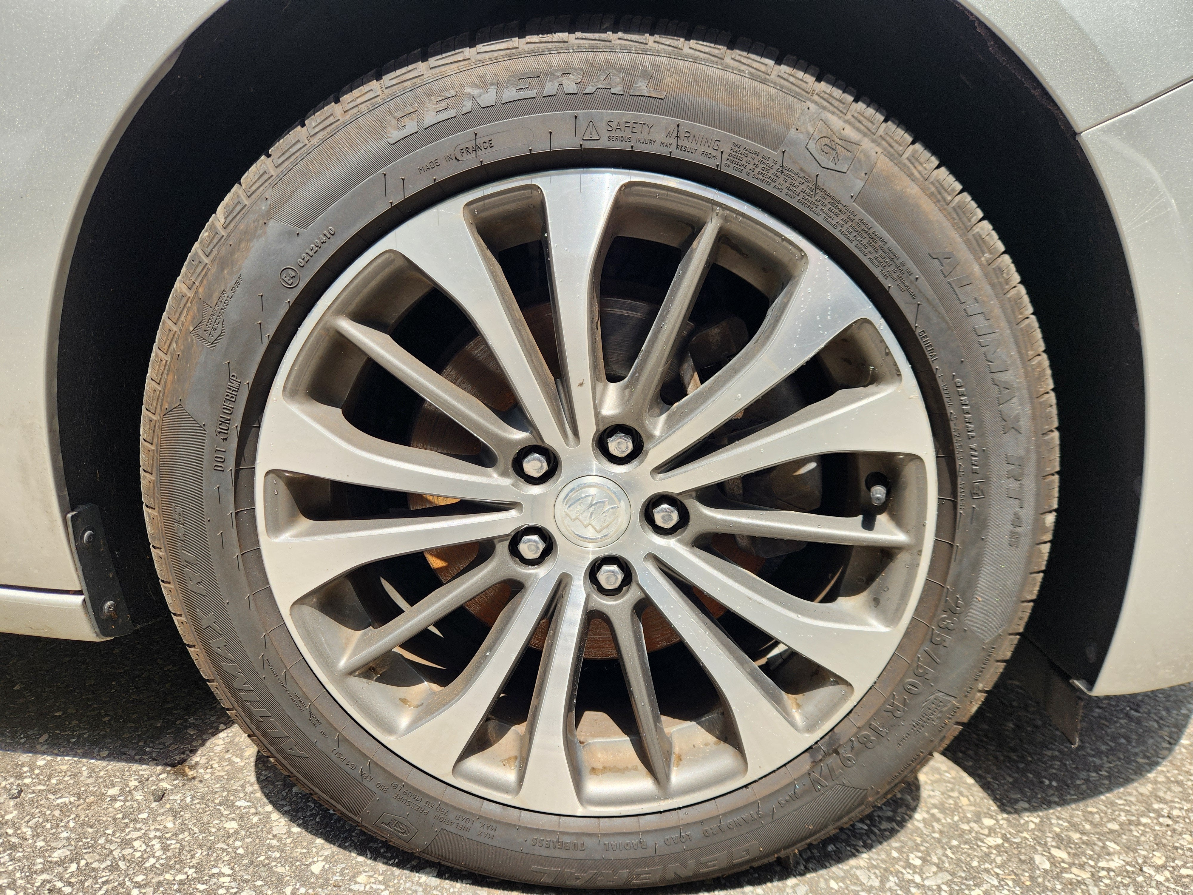 2017 Buick LaCrosse Essence