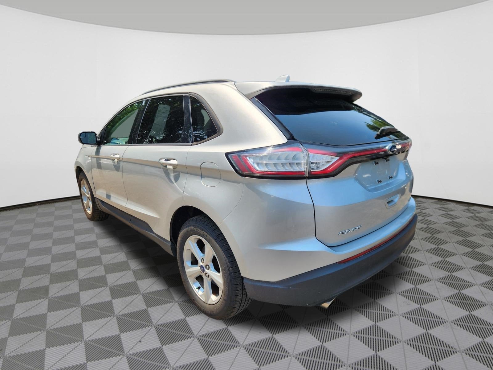 2016 Ford Edge SE