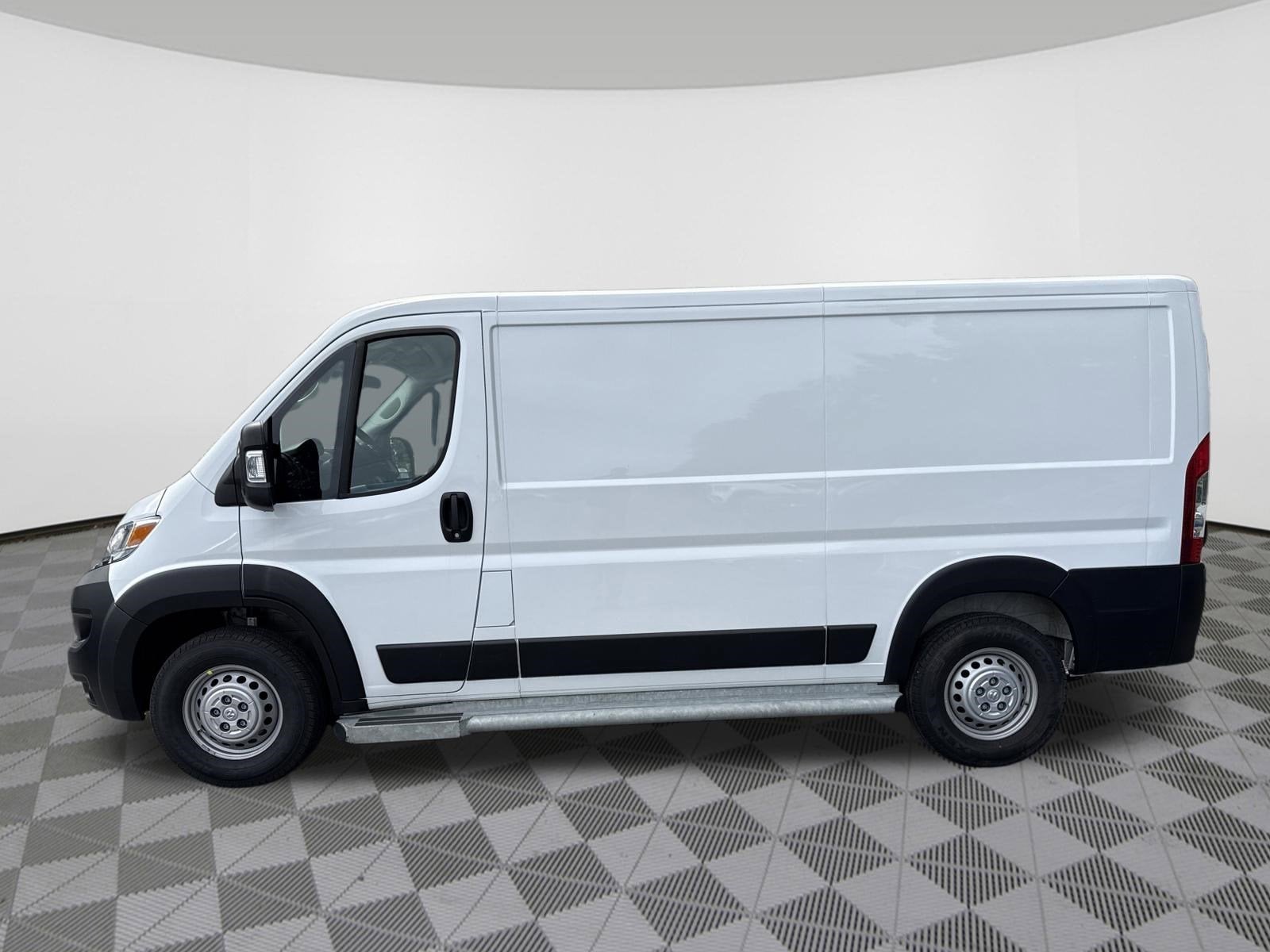 2025 RAM ProMaster Cargo Van Tradesman