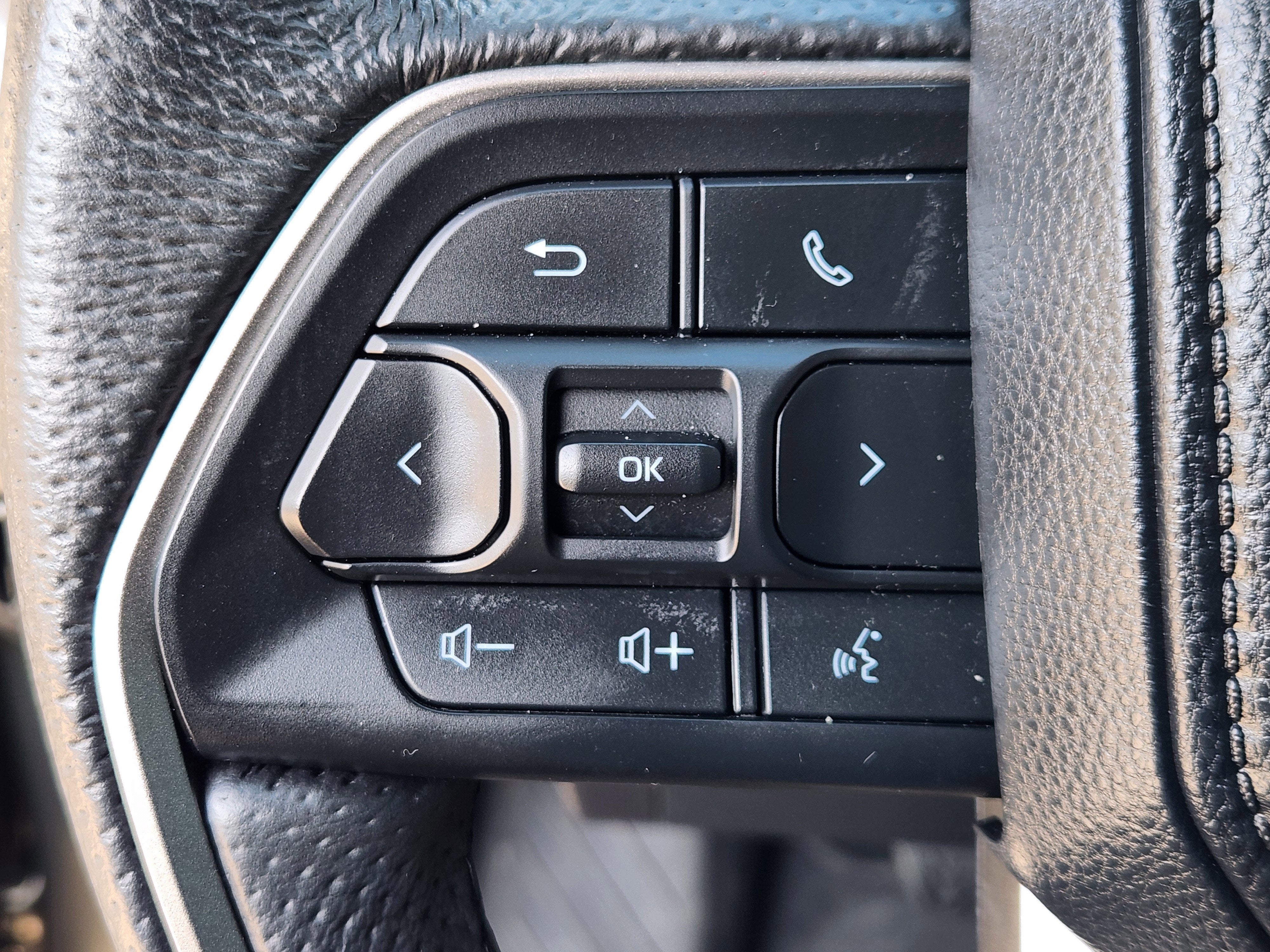 2024 Toyota Tacoma 4WD Base