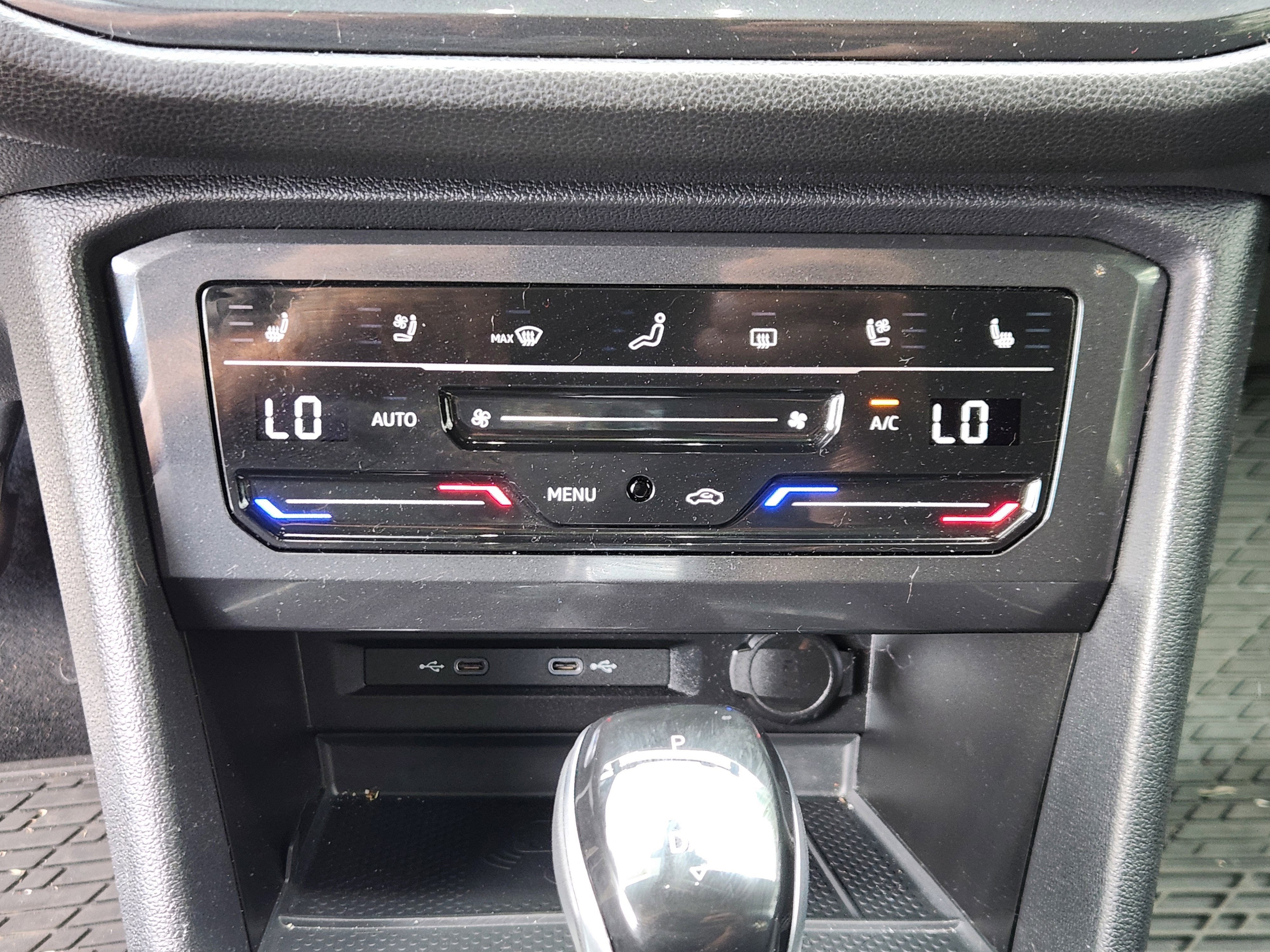 2024 Volkswagen Tiguan SEL R-Line