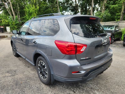 2020 Nissan Pathfinder SL
