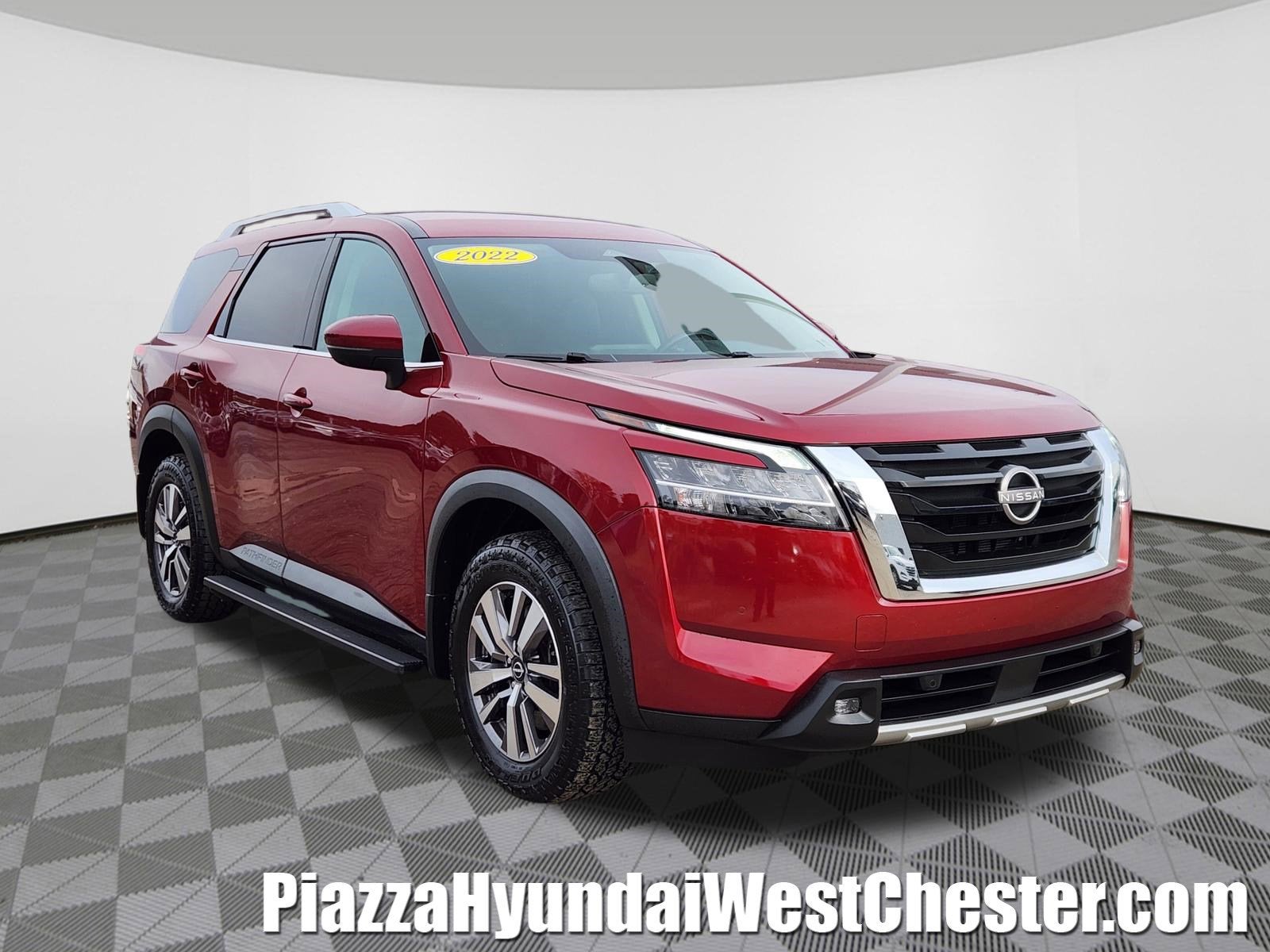 2022 Nissan Pathfinder SL