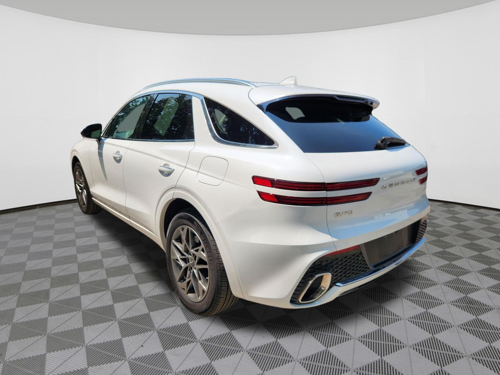 2024 Genesis GV70 2.5T