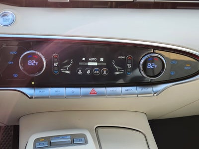 2025 Genesis Electrified GV70 Advanced