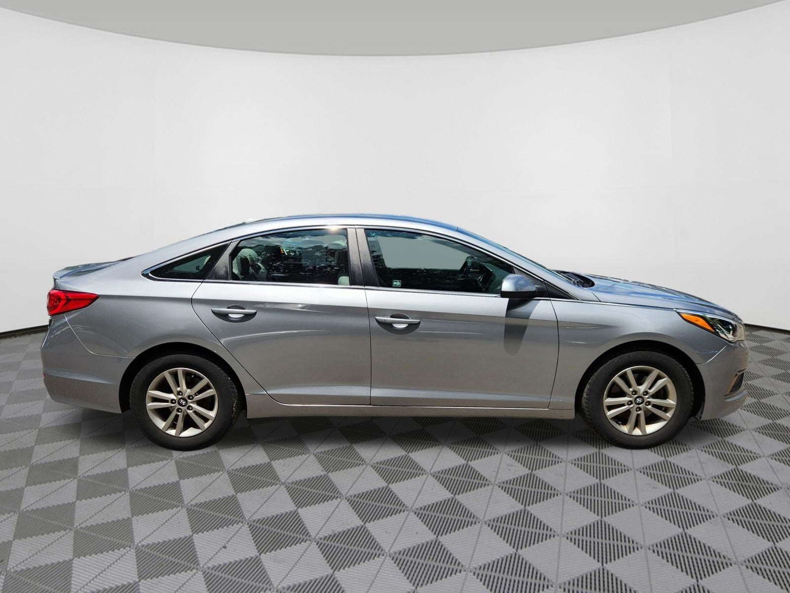2016 Hyundai Sonata 2.4L SE
