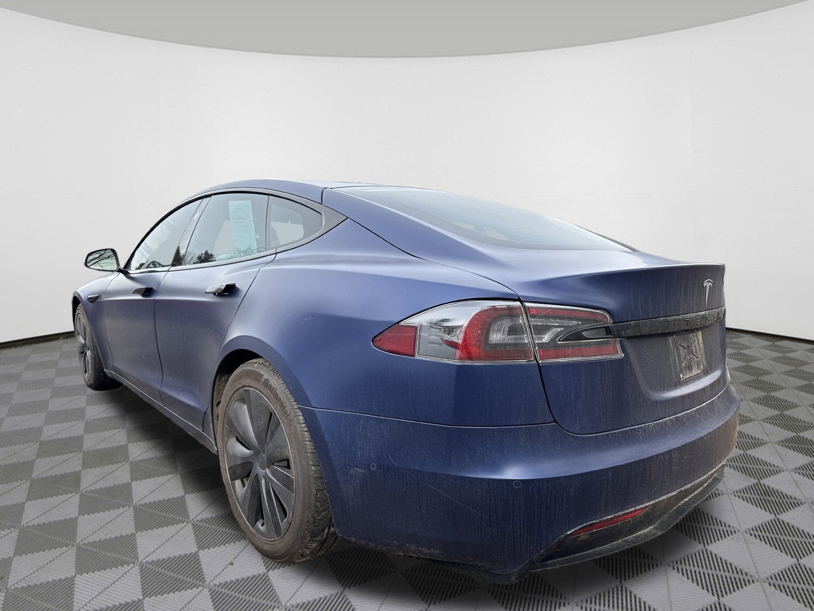 2022 Tesla Model S Base