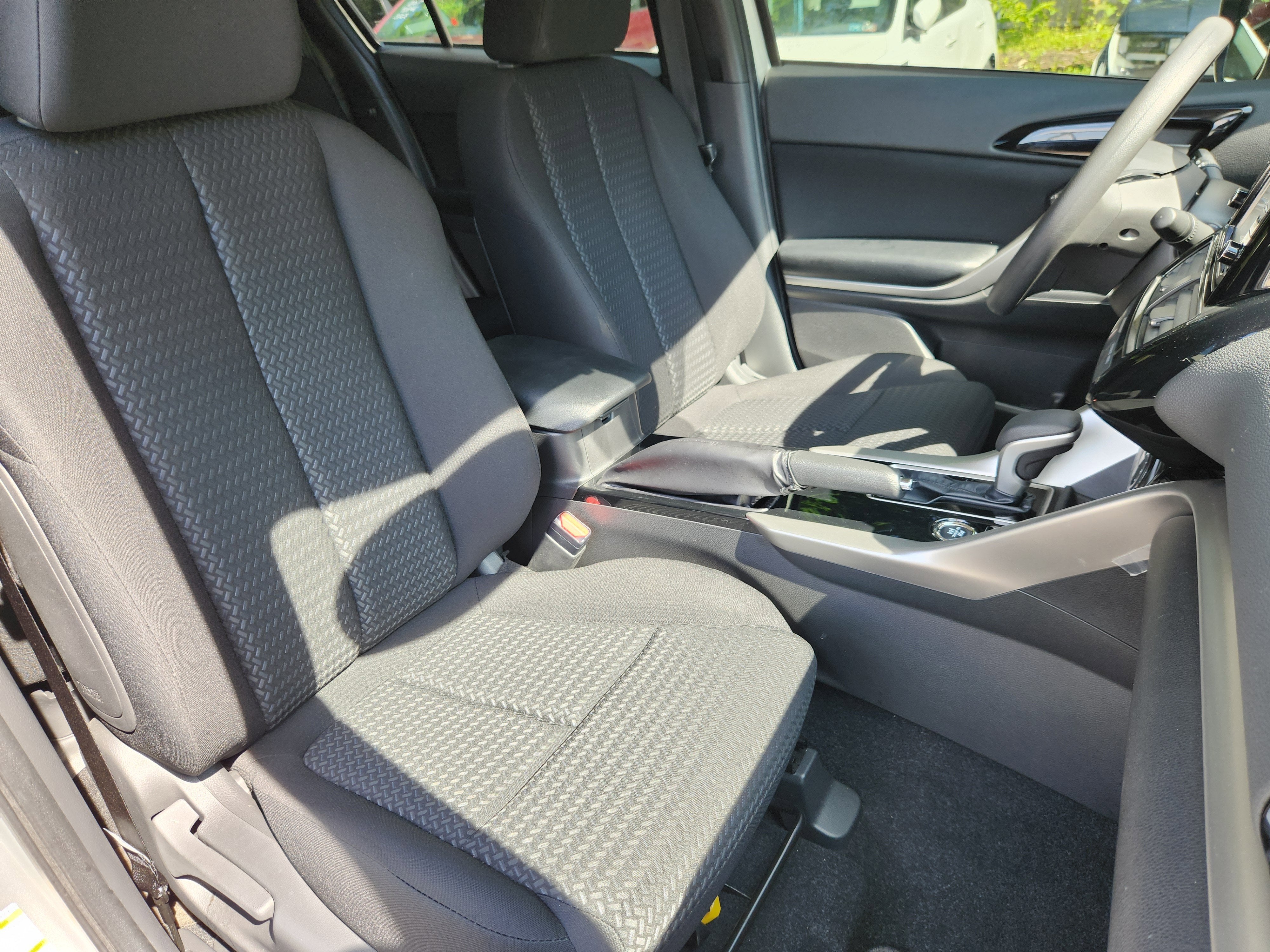 2024 Mitsubishi Eclipse Cross ES