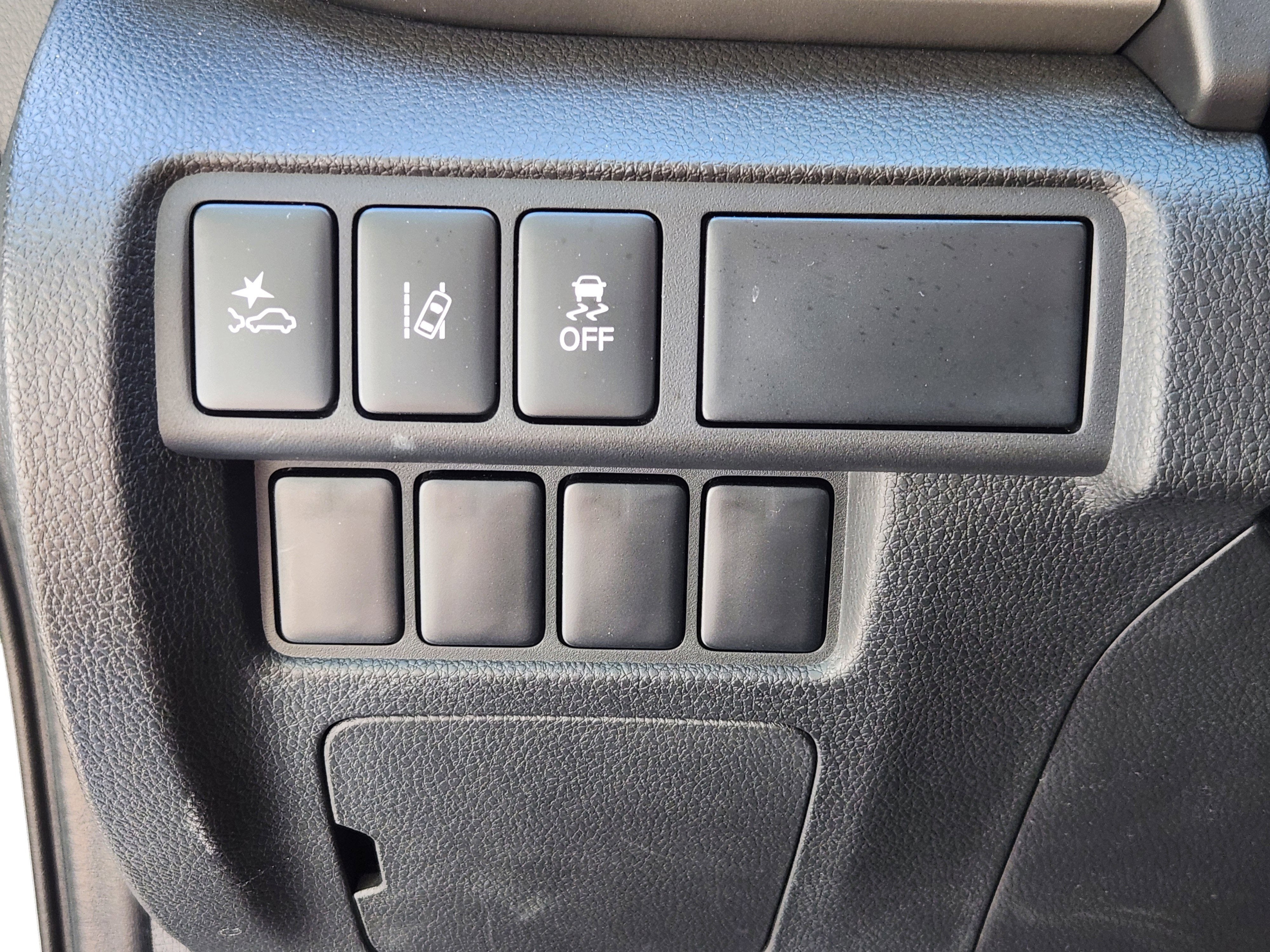 2024 Mitsubishi Eclipse Cross ES