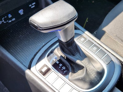 2024 Hyundai Kona SE