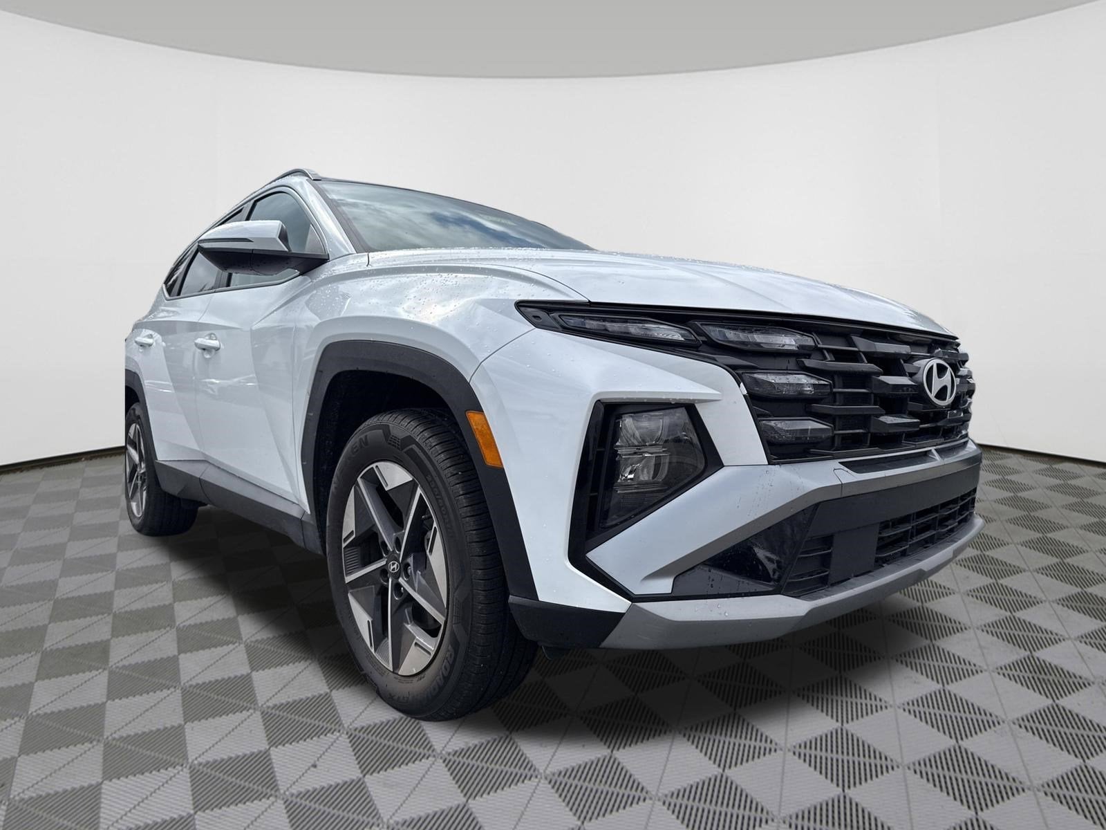 2025 Hyundai Tucson Hybrid Base