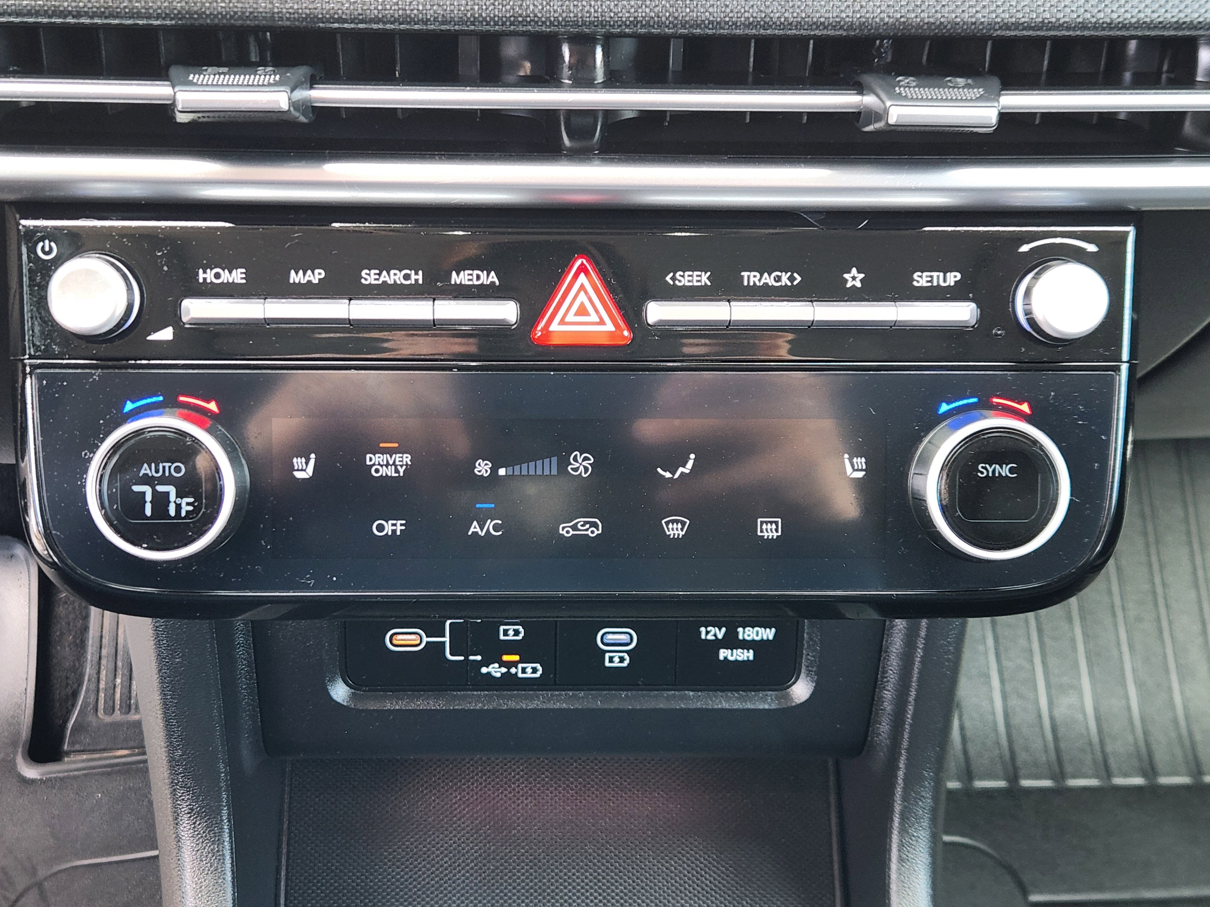 2025 Hyundai Tucson Hybrid Base