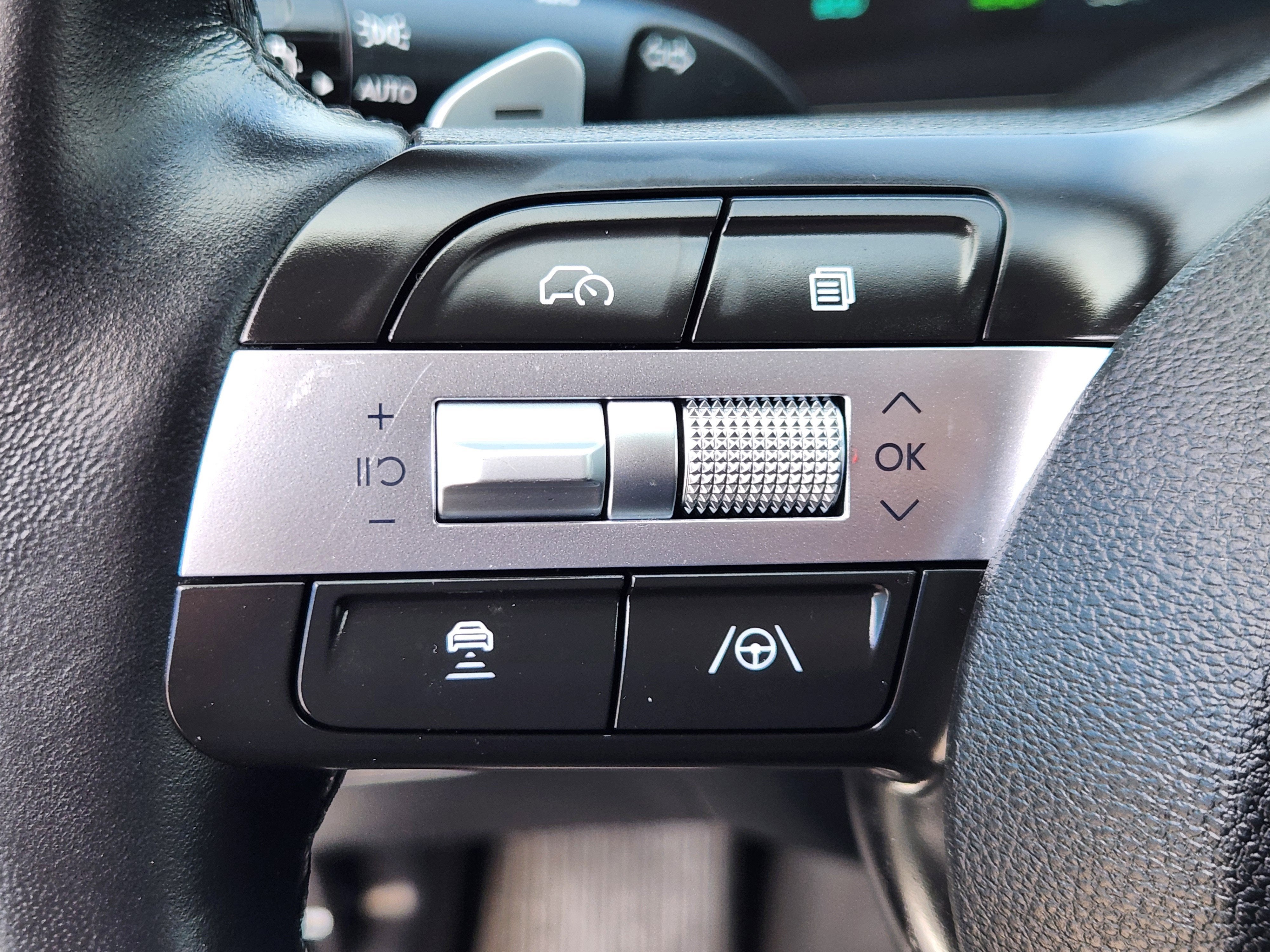 2025 Hyundai Tucson Hybrid Base