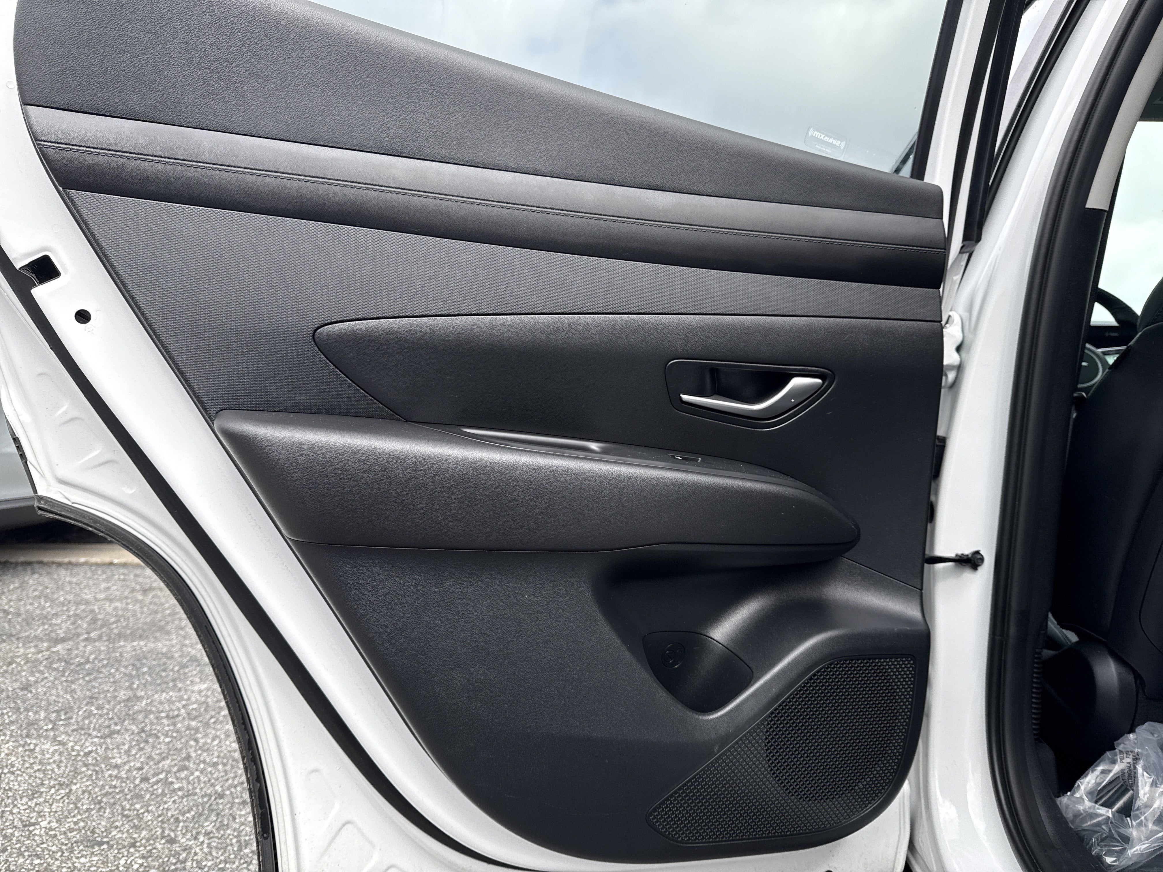 2025 Hyundai Tucson Hybrid Base