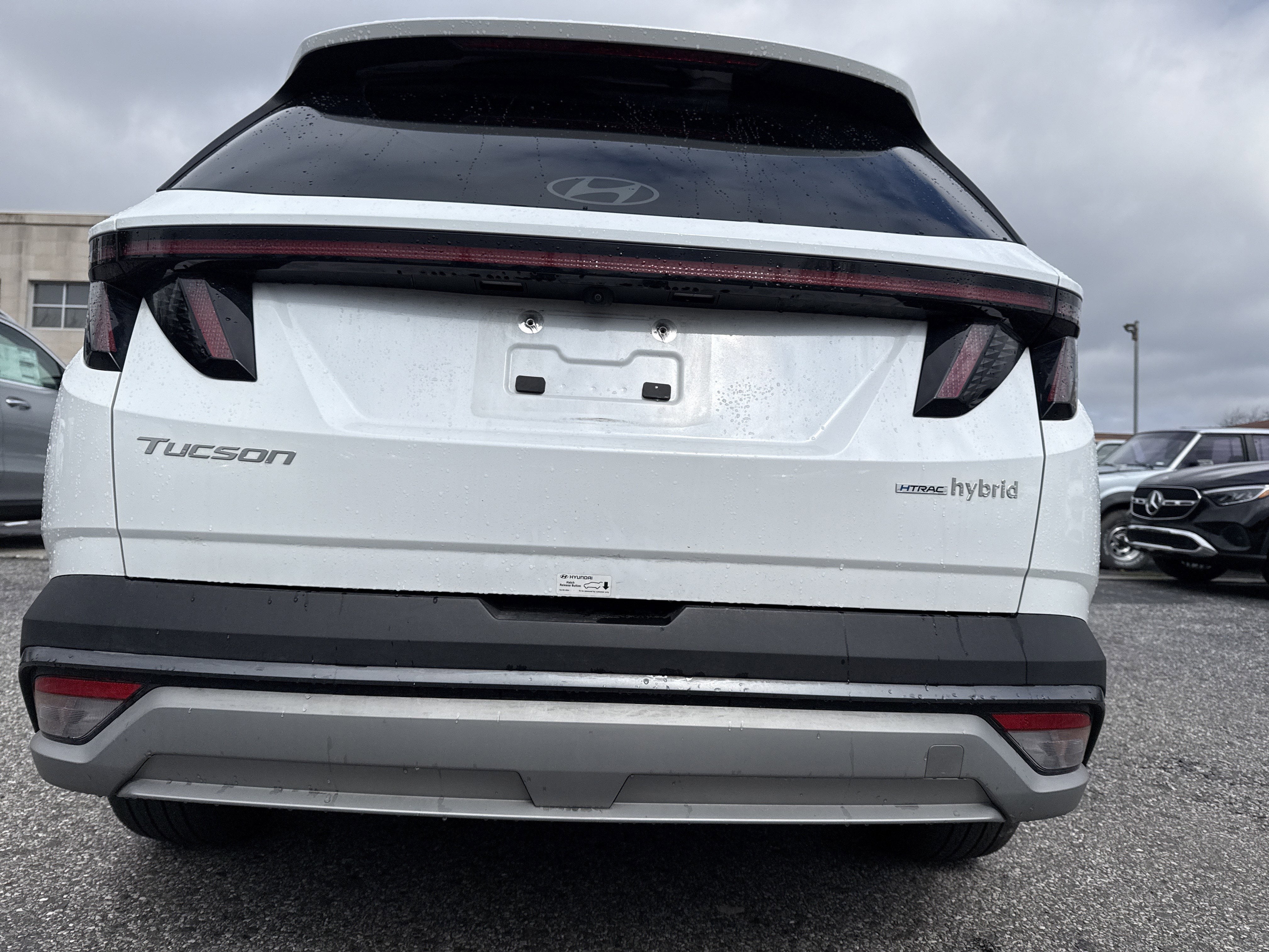 2025 Hyundai Tucson Hybrid Base