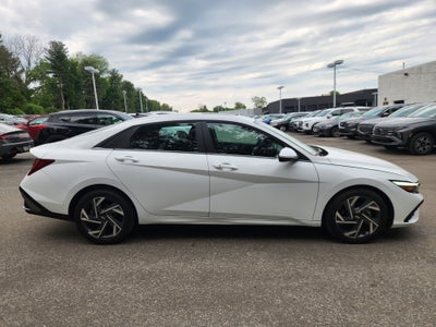 2025 Hyundai Elantra SEL Convenience