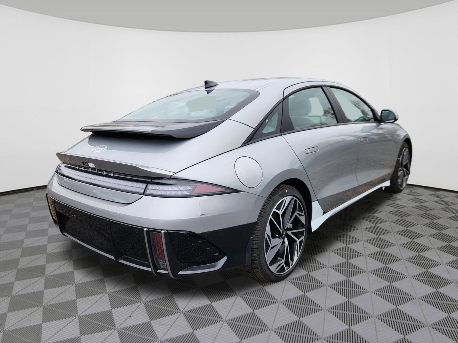 2024 Hyundai IONIQ 6 SEL