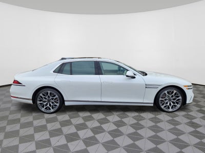 2025 Genesis G90 e-SC