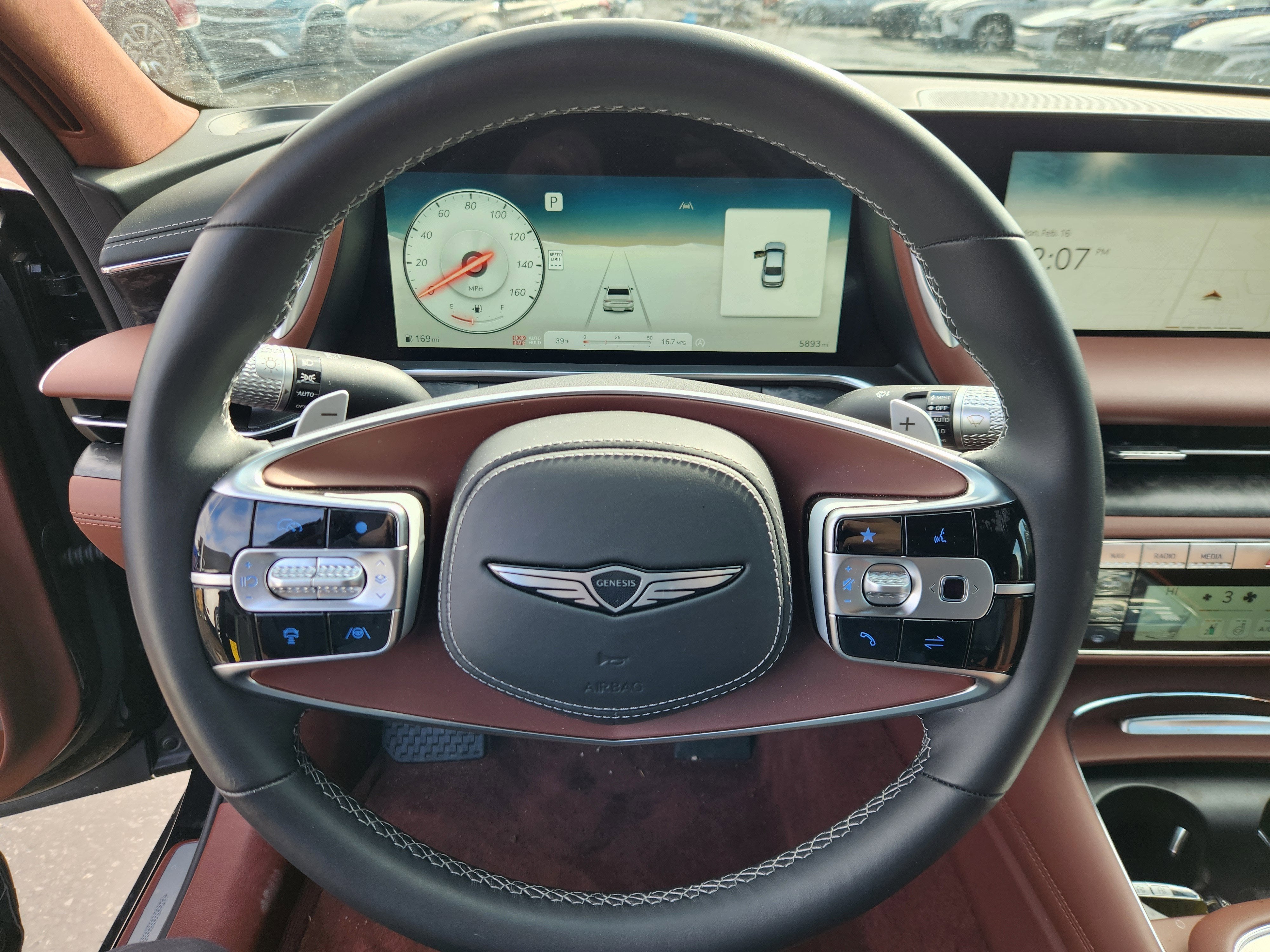 2025 Genesis G90 e-SC