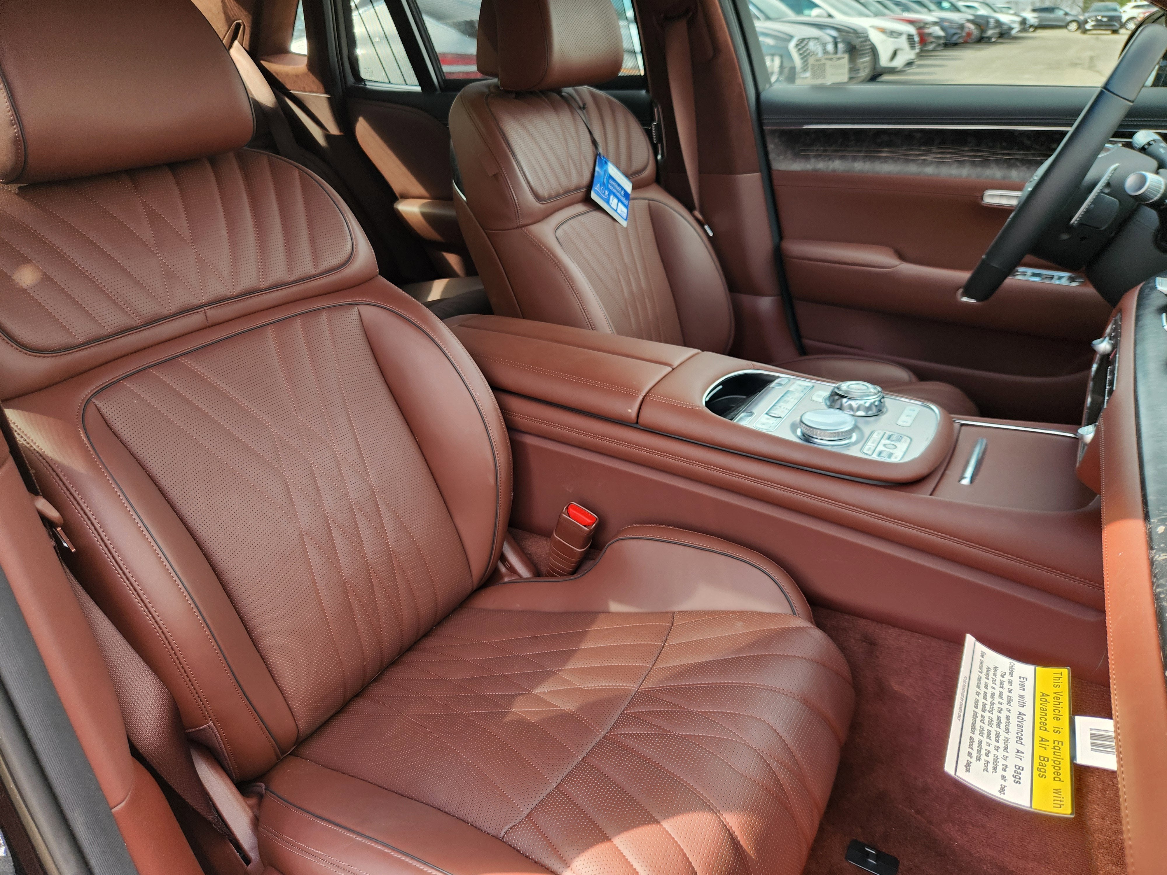 2025 Genesis G90 e-SC