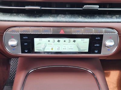 2025 Genesis G90 e-SC