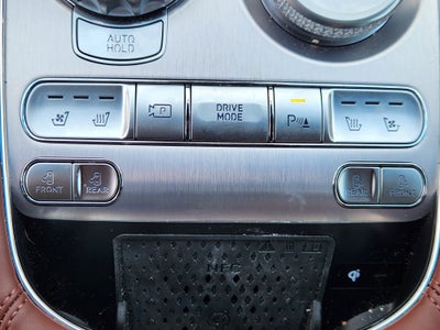 2025 Genesis G90 e-SC