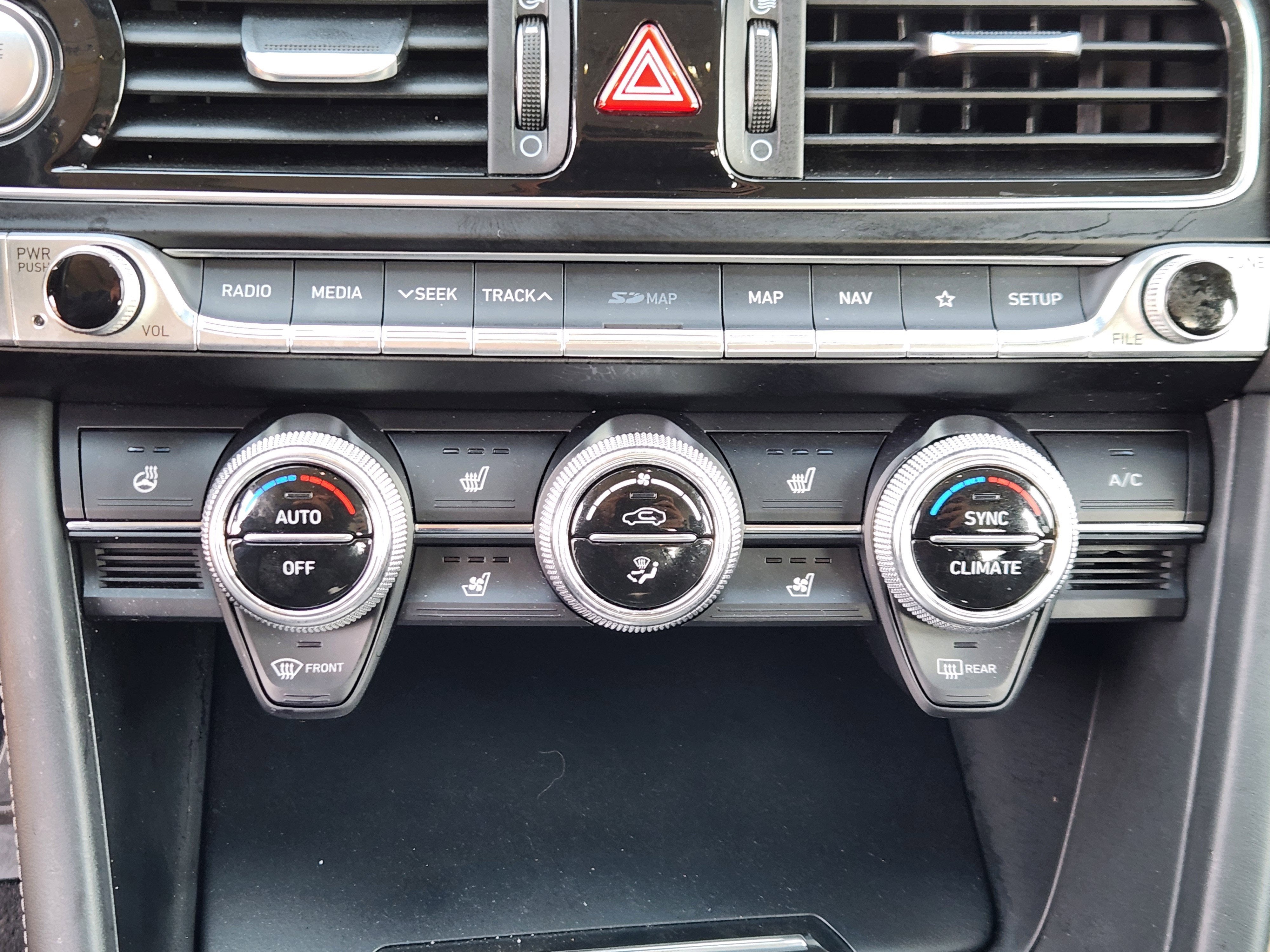 2021 Genesis G70 2.0T