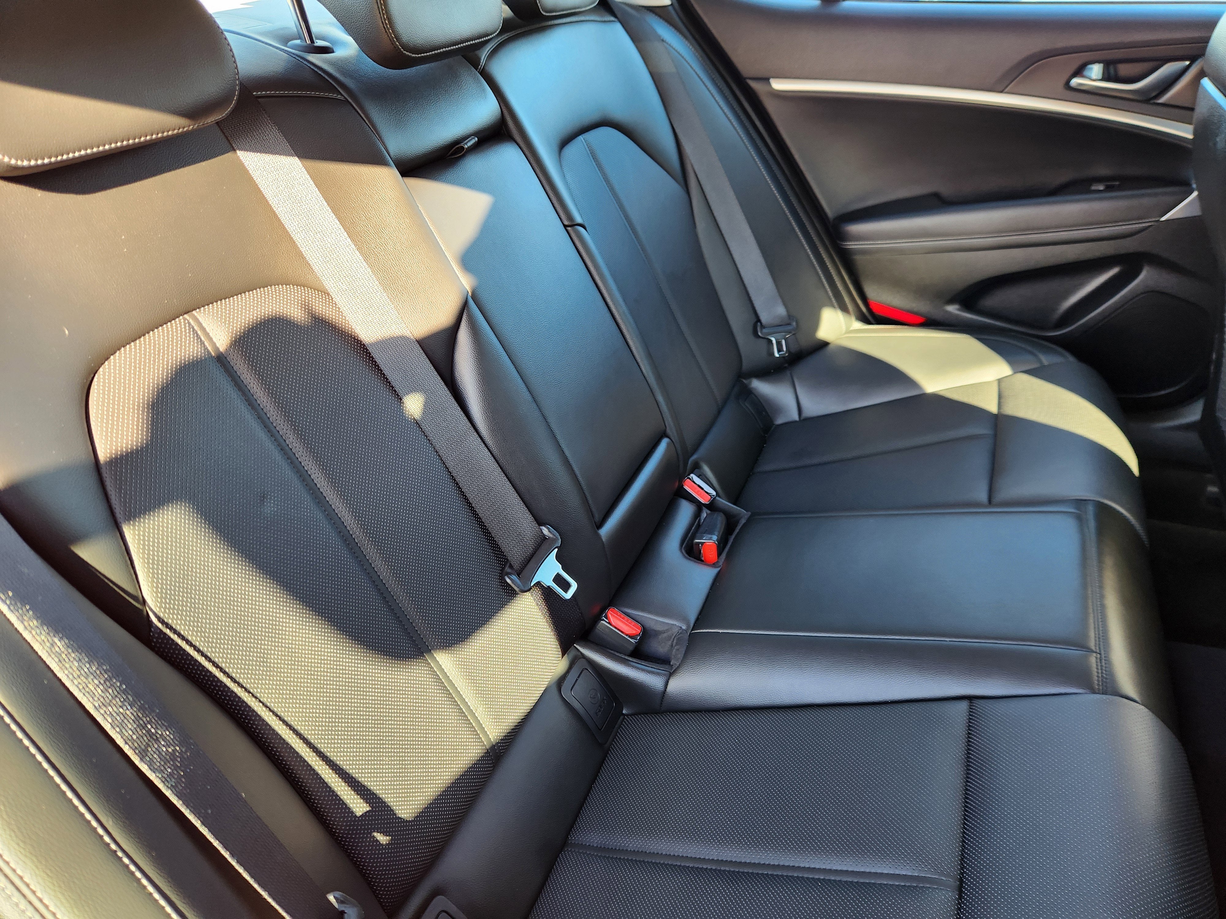 2020 Genesis G70 2.0T