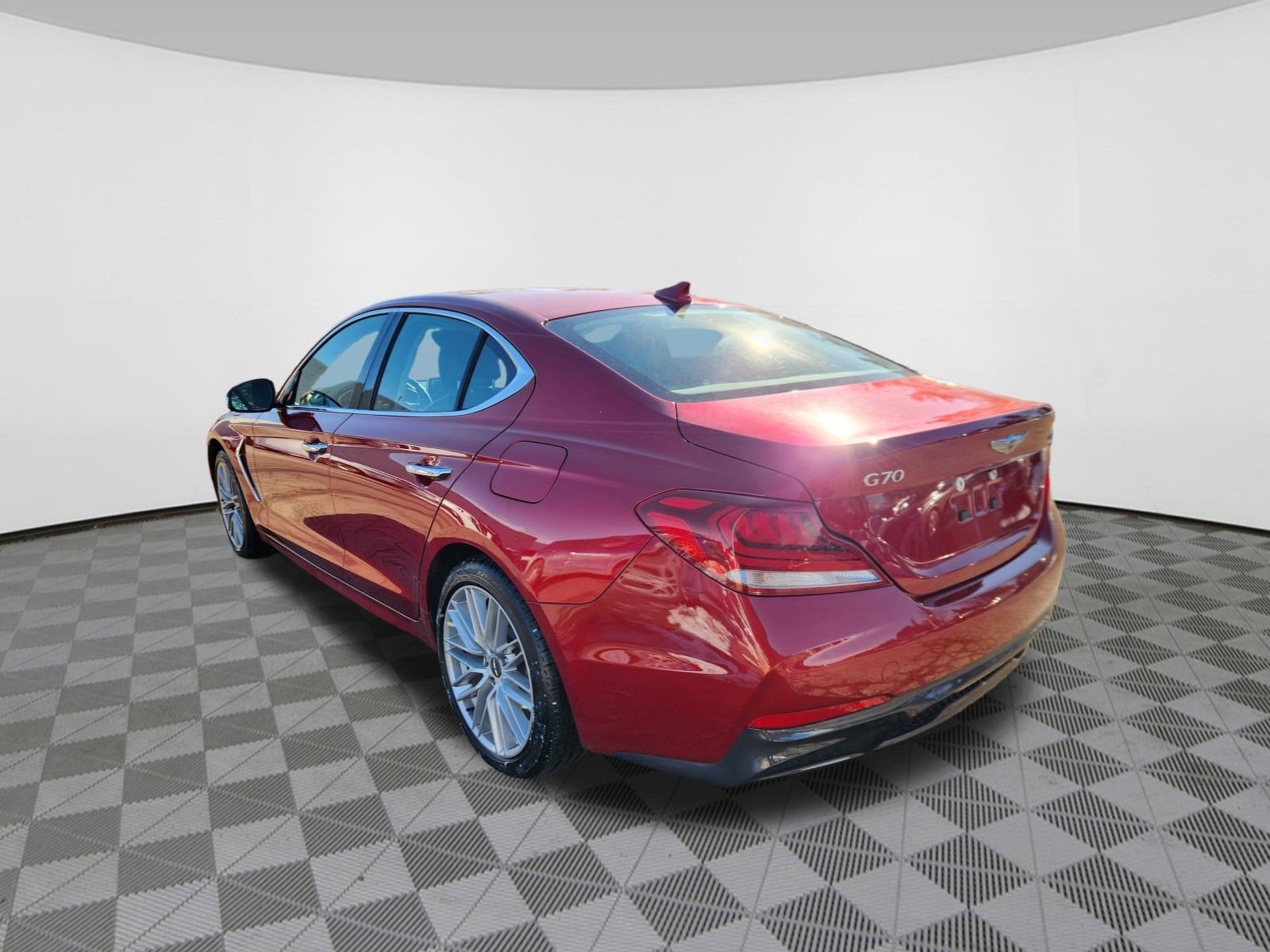 2020 Genesis G70 2.0T