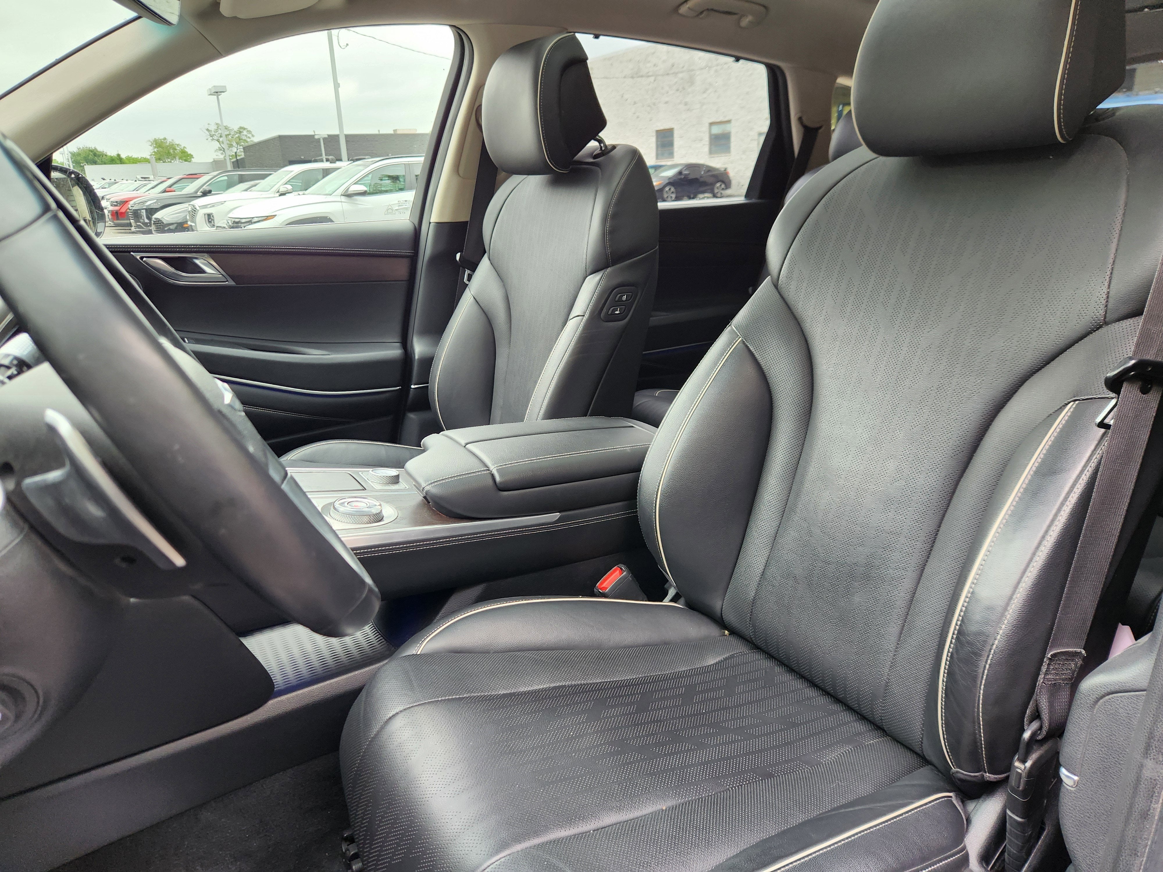 2023 Genesis GV80 Base