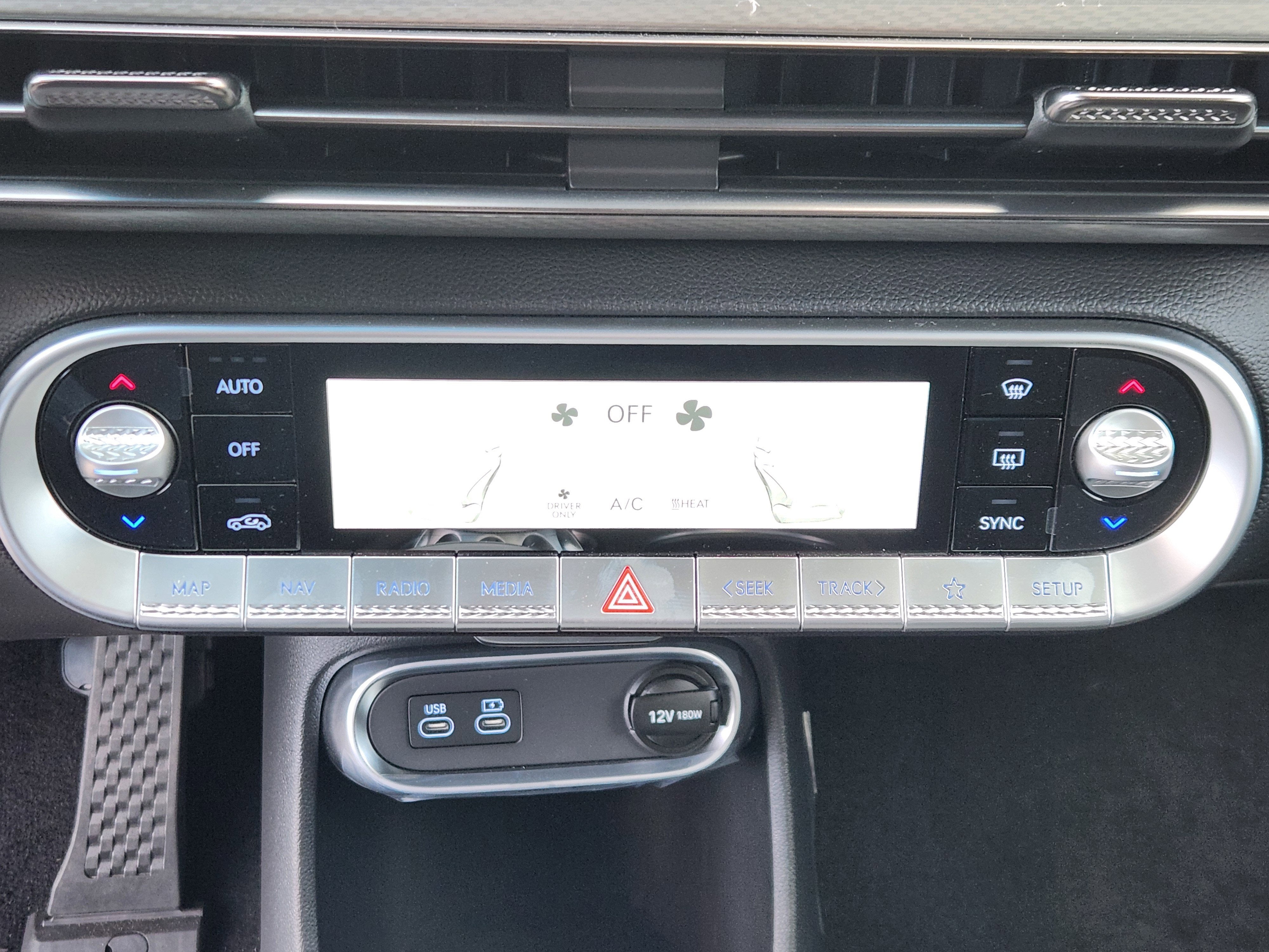 2025 Genesis GV60 Standard