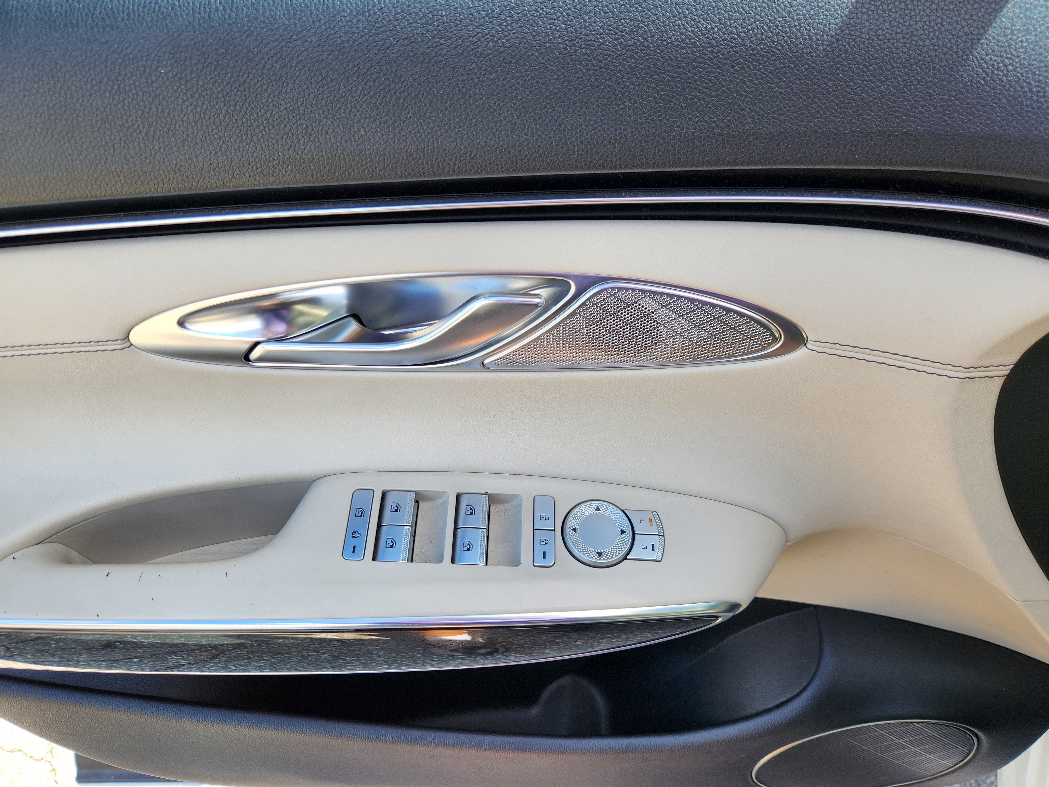 2022 Genesis GV70 2.5T