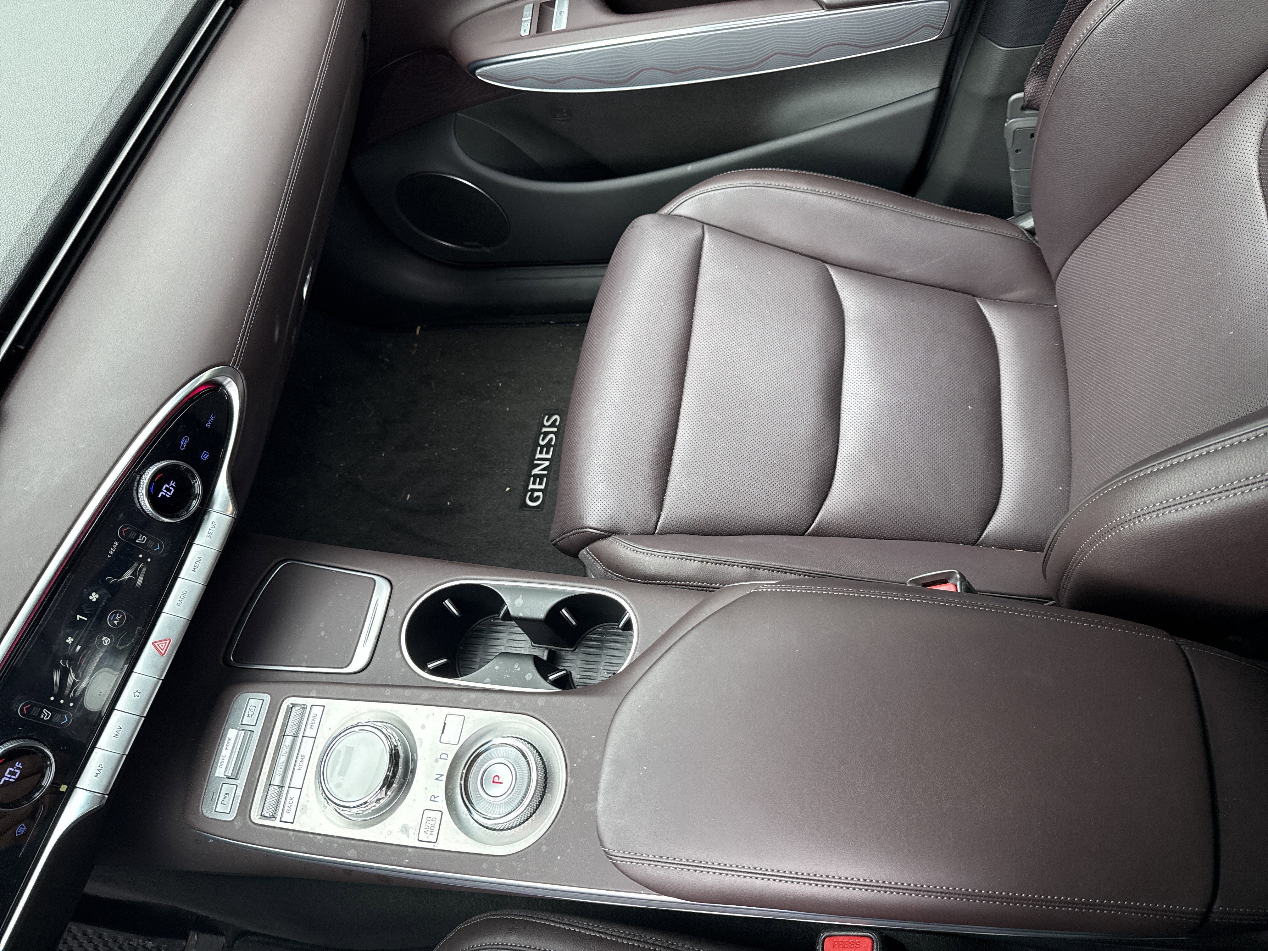 2023 Genesis GV70 2.5T