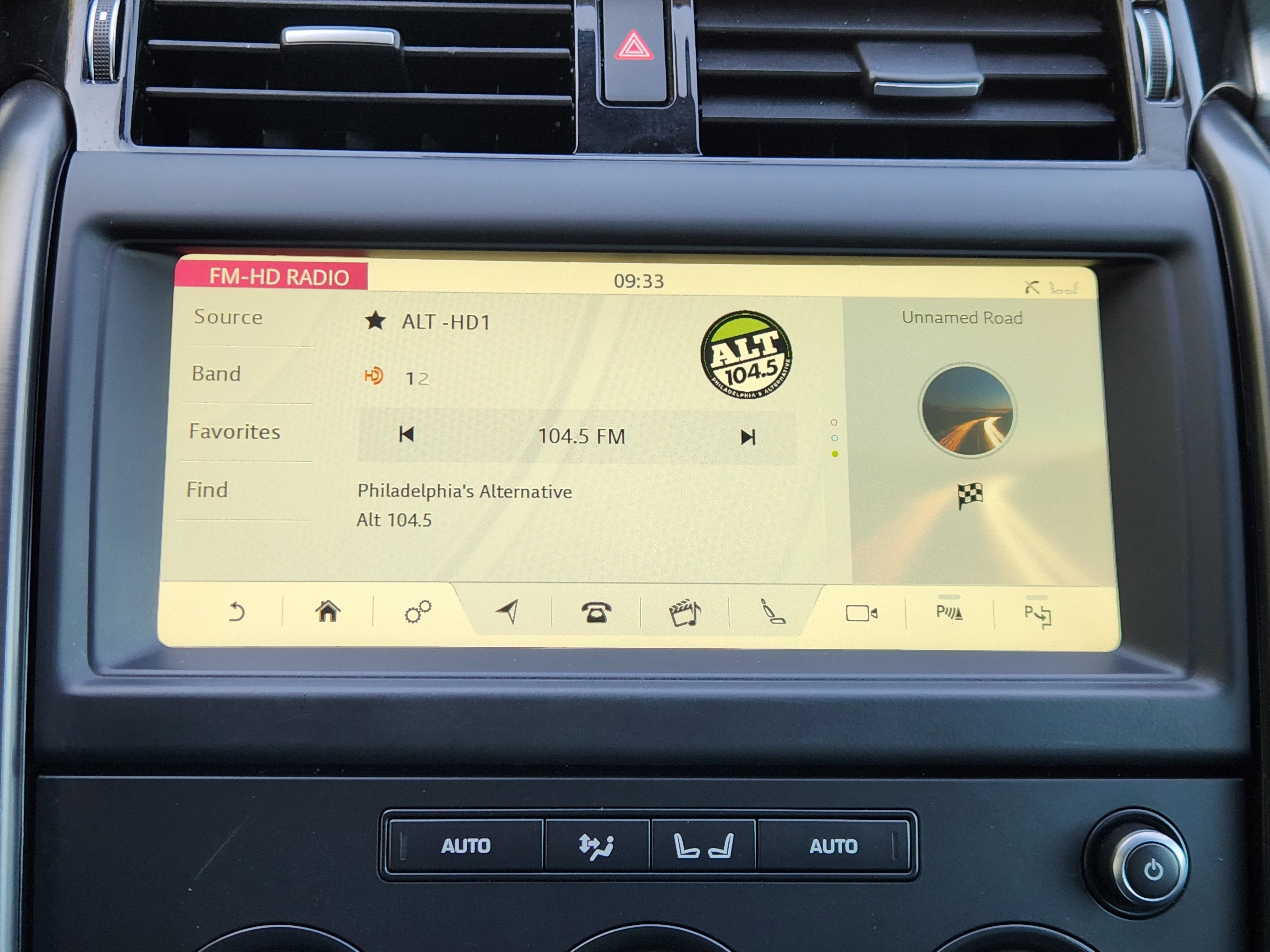 2020 Land Rover Discovery Landmark Edition